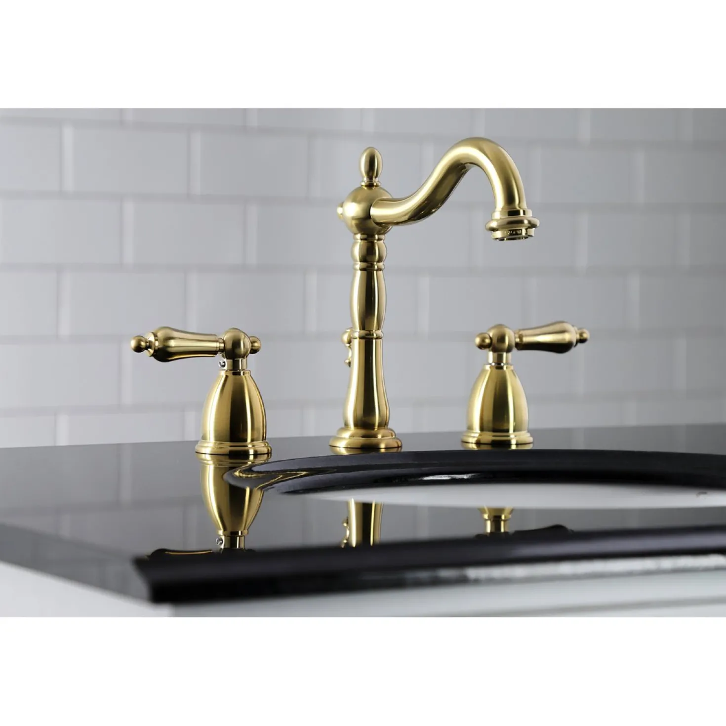 Kingston Brass Heritage 8-Inch Widespread Bathroom Faucet