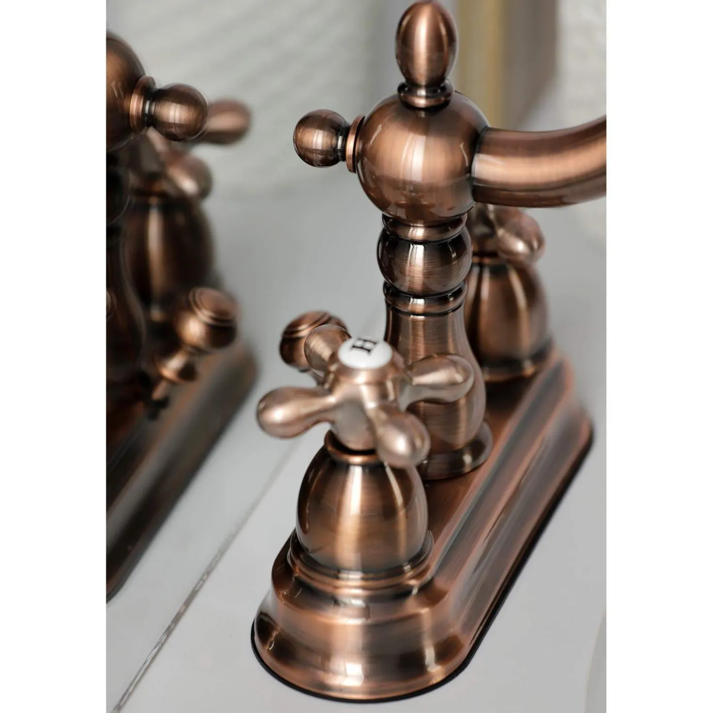 Kingston Brass KB160AXAC Heritage 4 in. Centerset Bathroom Faucet, Antique Copper
