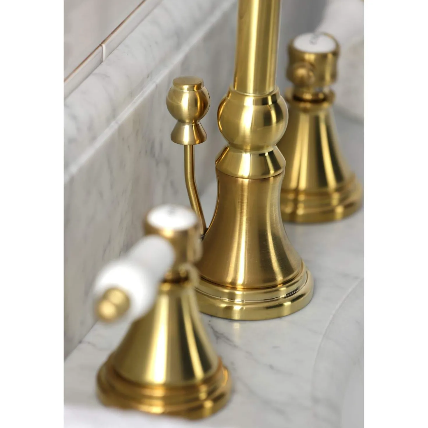 Kingston Brass KS298XBPL-P Bel Air Widespread Bathroom Faucet with Brass Pop-Up