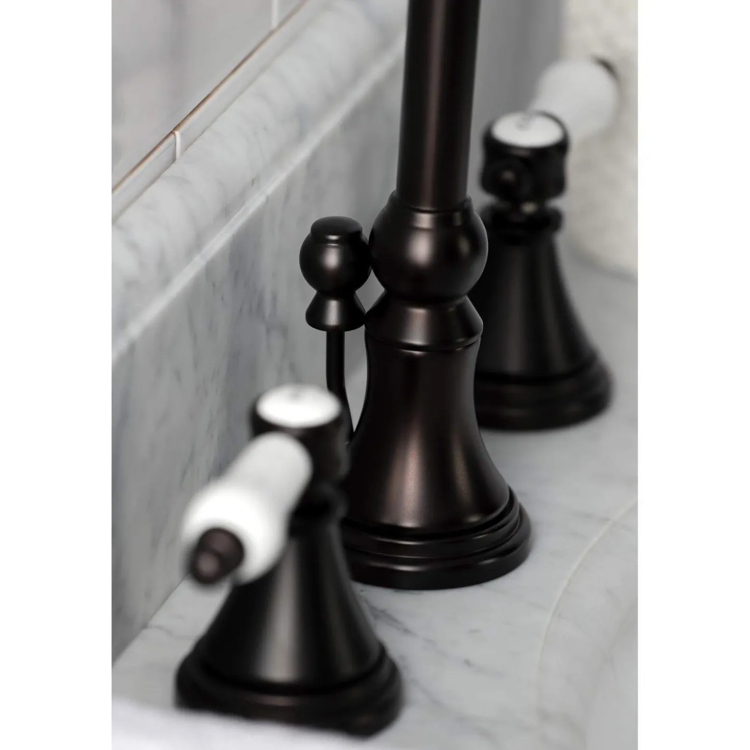 Kingston Brass KS298XBPL-P Bel Air Widespread Bathroom Faucet with Brass Pop-Up