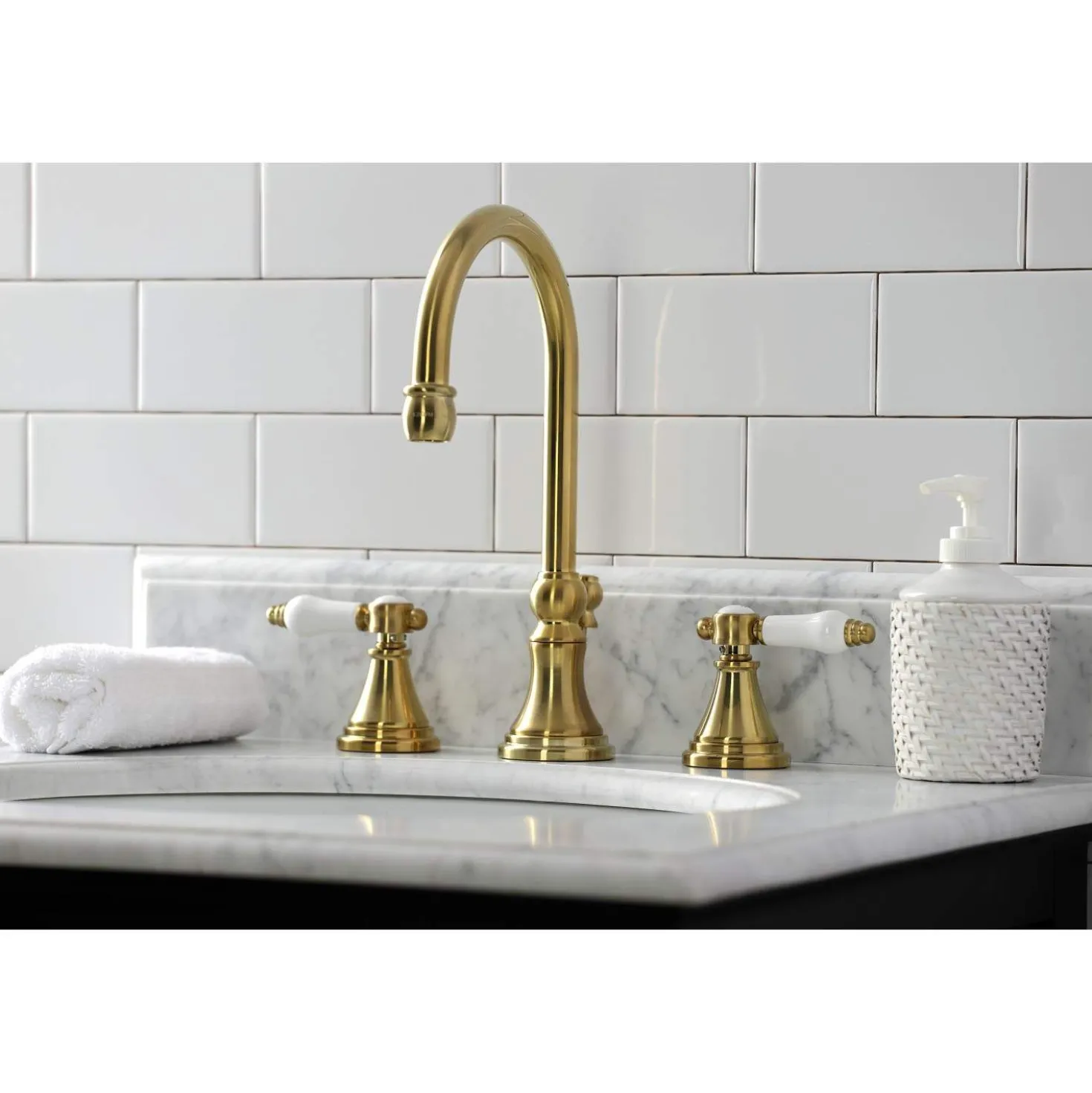 Kingston Brass KS298XBPL-P Bel Air Widespread Bathroom Faucet with Brass Pop-Up