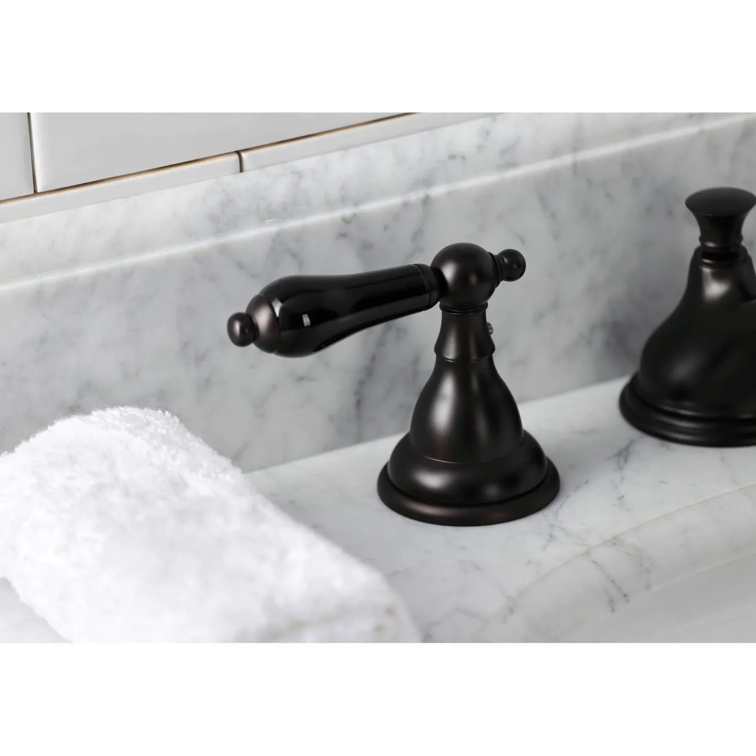 Kingston Brass KS556XPKL-P Duchess Widespread Bathroom Faucet with Brass Pop-Up