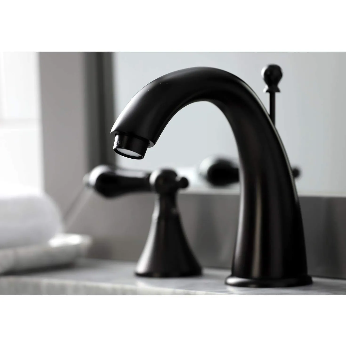 Kingston Brass KS297XPKL-P Duchess Widespread Bathroom Faucet with Brass Pop-Up