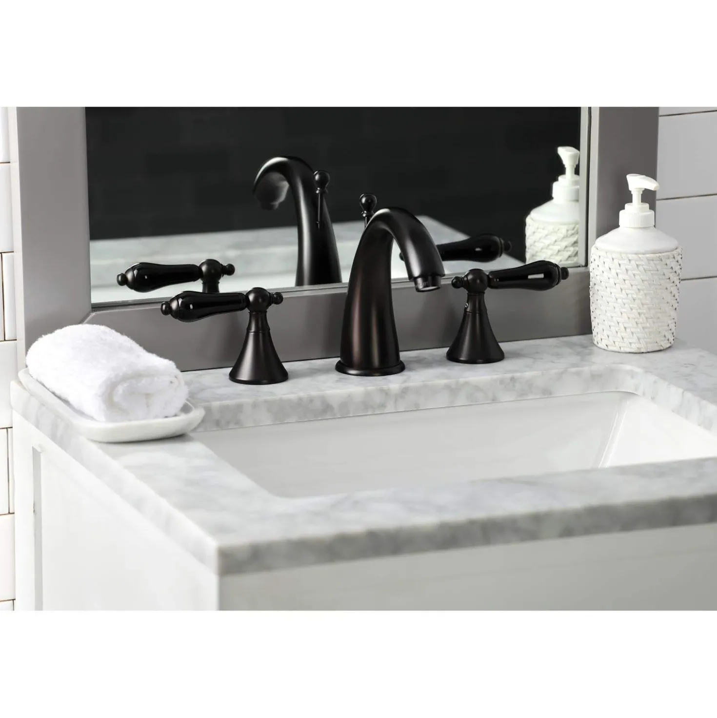 Kingston Brass KS297XPKL-P Duchess Widespread Bathroom Faucet with Brass Pop-Up