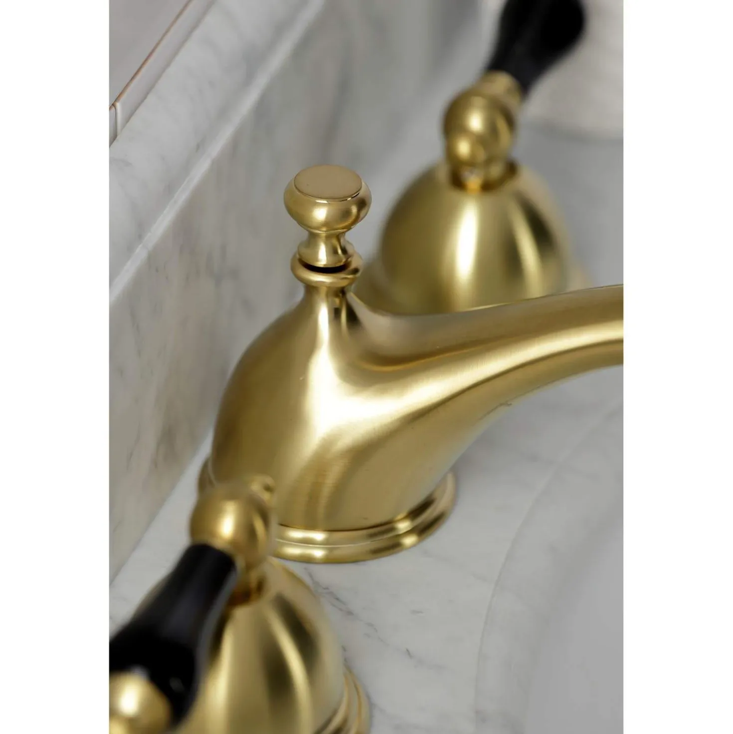 Kingston Brass KS396XPKL-P Duchess Widespread Bathroom Faucet with Brass Pop-Up
