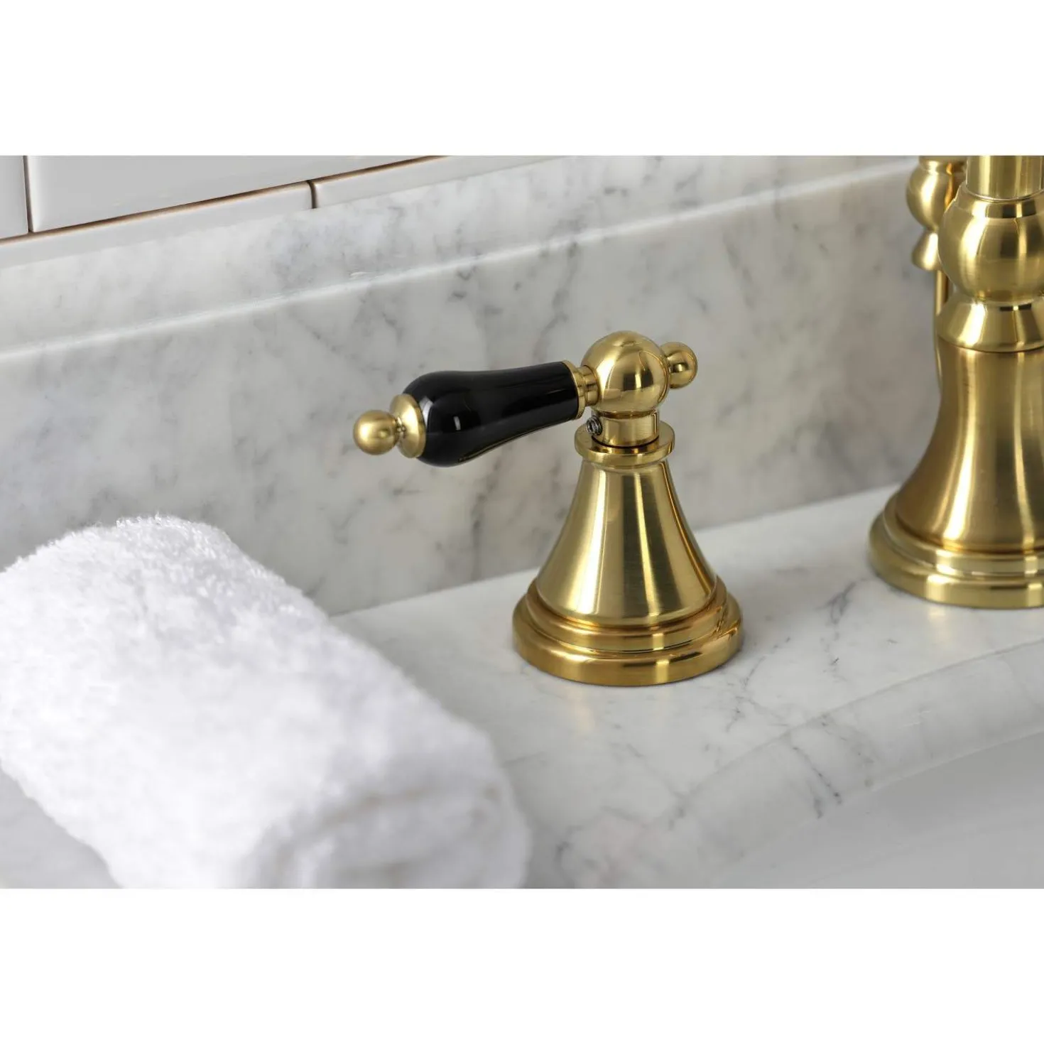 Kingston Brass KS298XPKL-P Duchess Widespread Bathroom Faucet with Brass Pop-Up