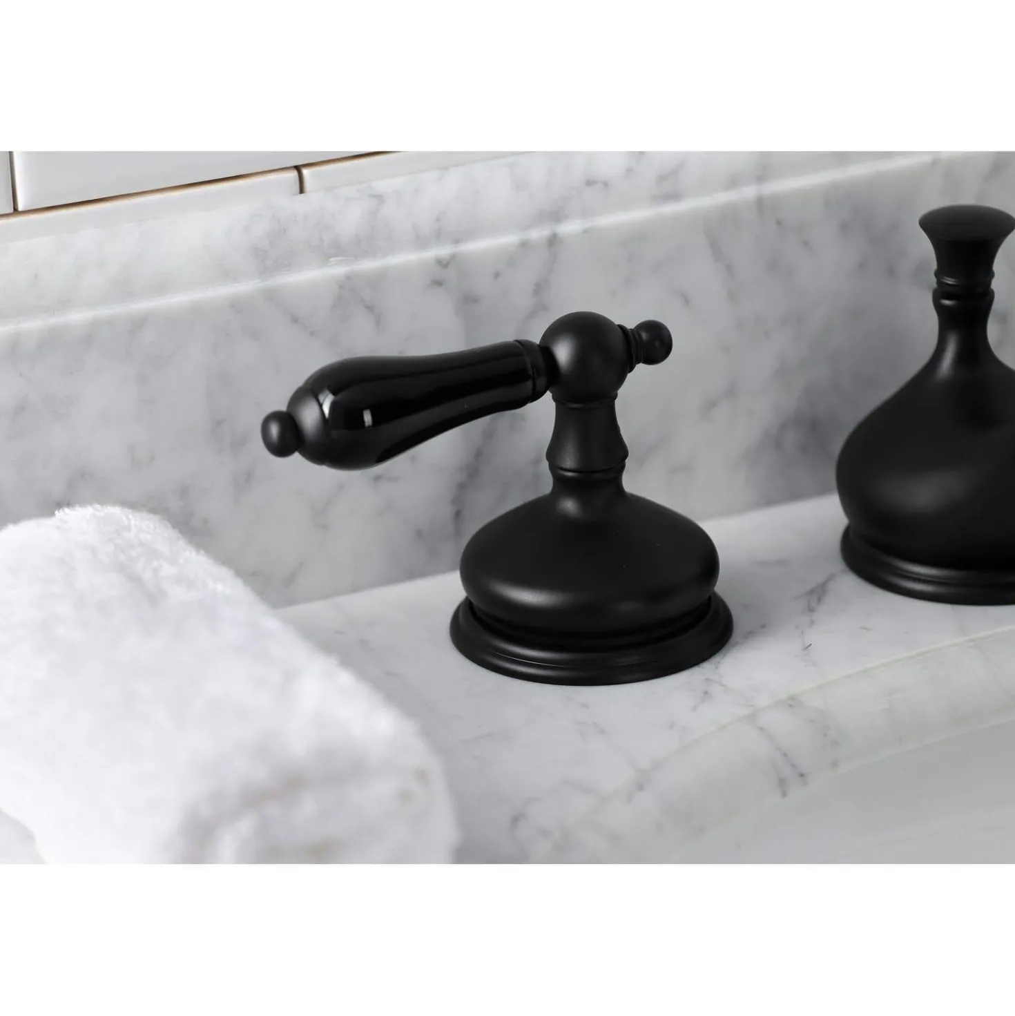 Kingston Brass KS116XPKL-P Duchess Widespread Bathroom Faucet with Brass Pop-Up