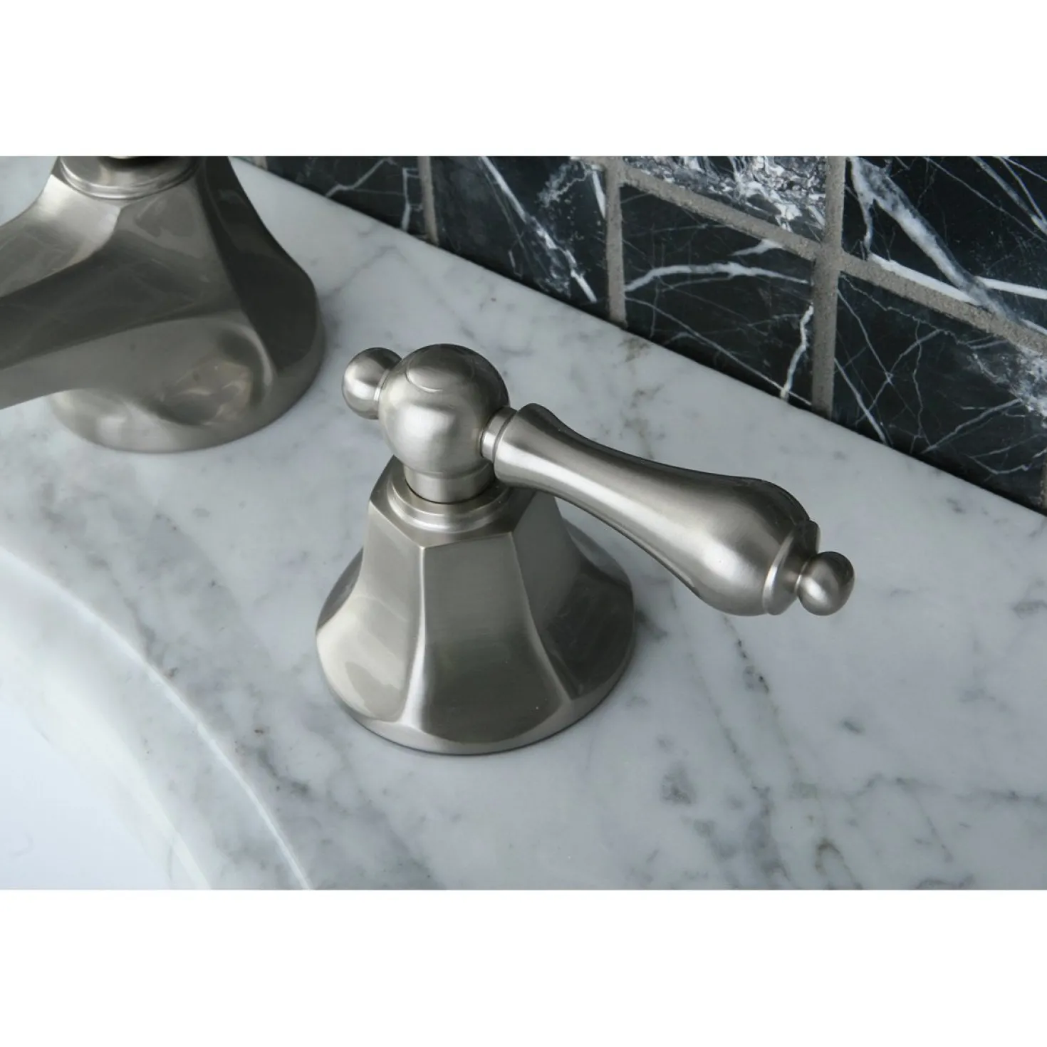 Kingston Brass Metropolitan 8-Inch Widespread Bathroom Faucet