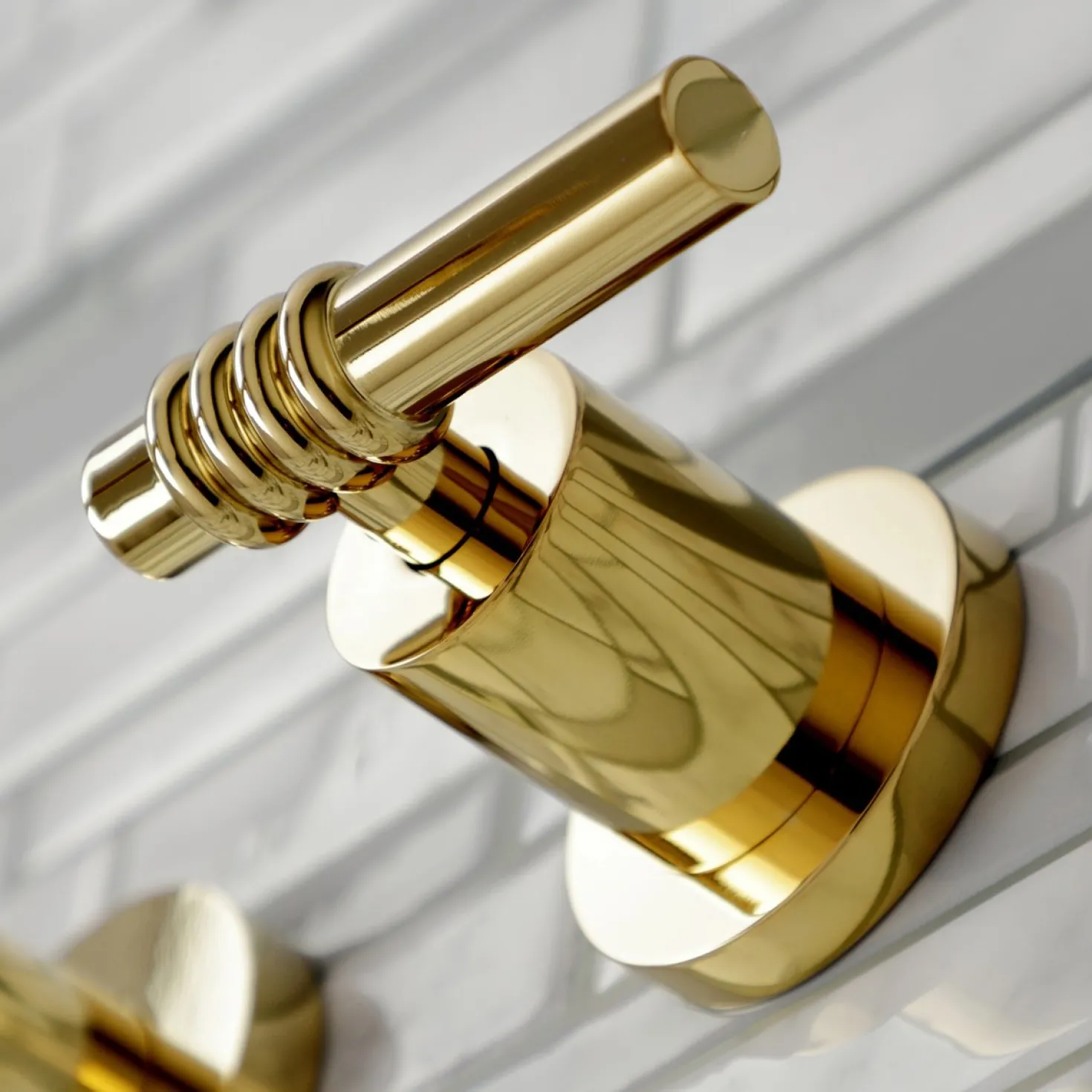 Kingston Brass Milano 2-Handle Wall Mount Roman Tub Faucet