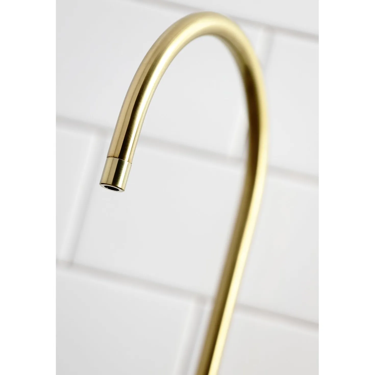 Kingston Brass New York Deck Mount Single-Handle Cold Water Filtration Faucet