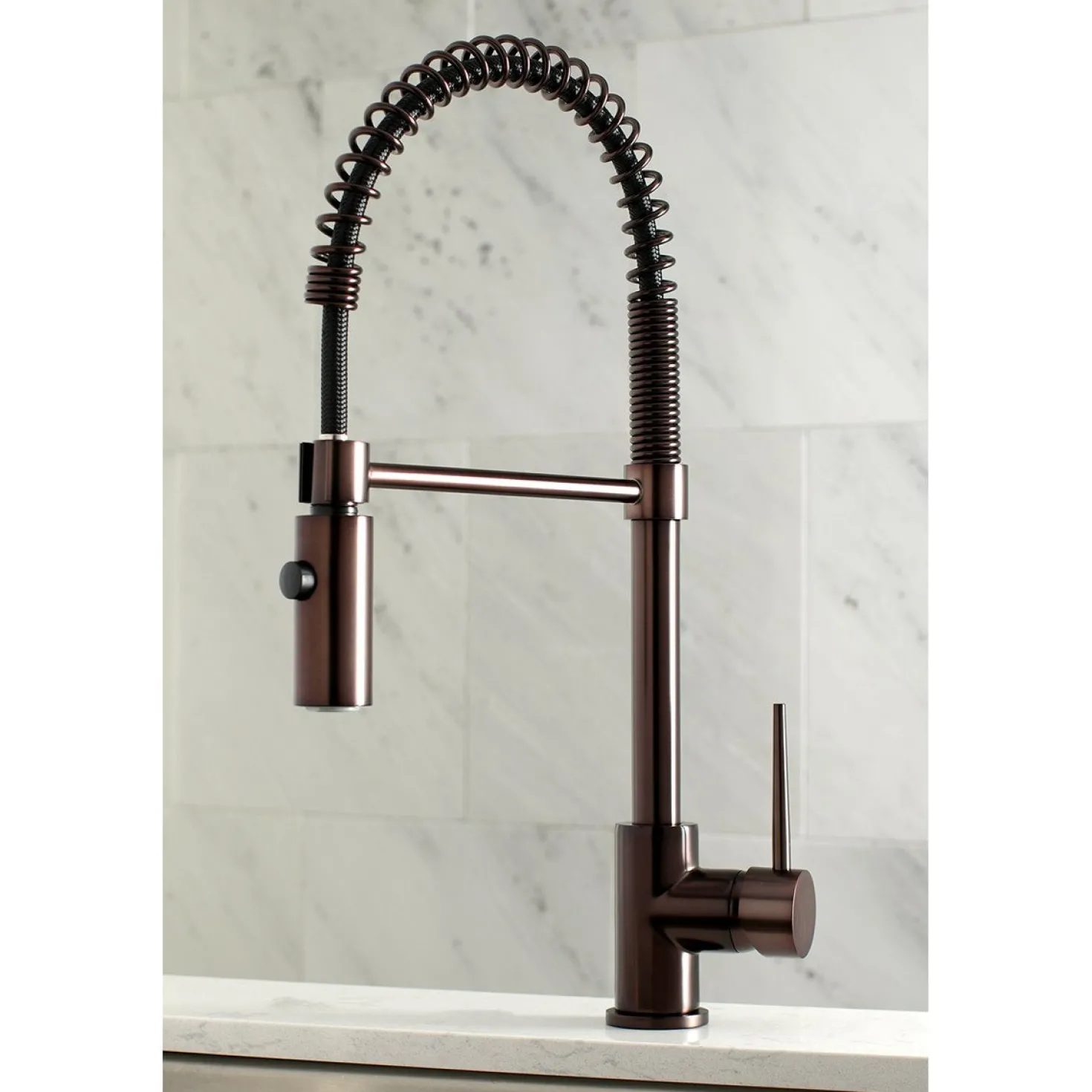 Kingston Brass New York Gourmetier Single-Handle Pull-Down Kitchen Faucet
