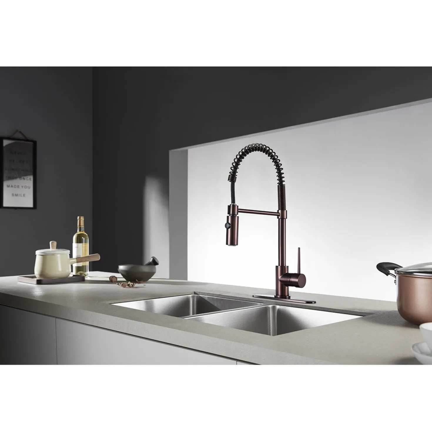 Kingston Brass New York Gourmetier Single-Handle Pull-Down Kitchen Faucet