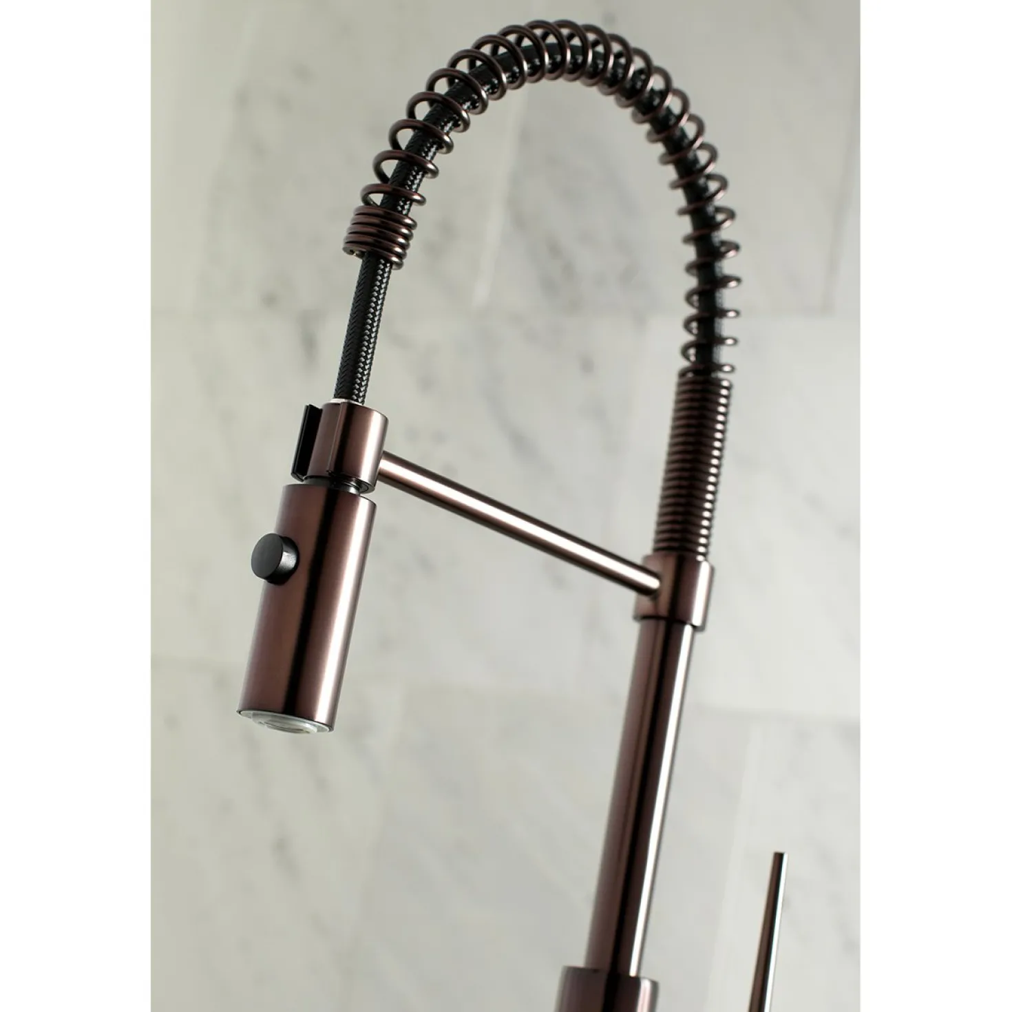 Kingston Brass New York Gourmetier Single-Handle Pull-Down Kitchen Faucet