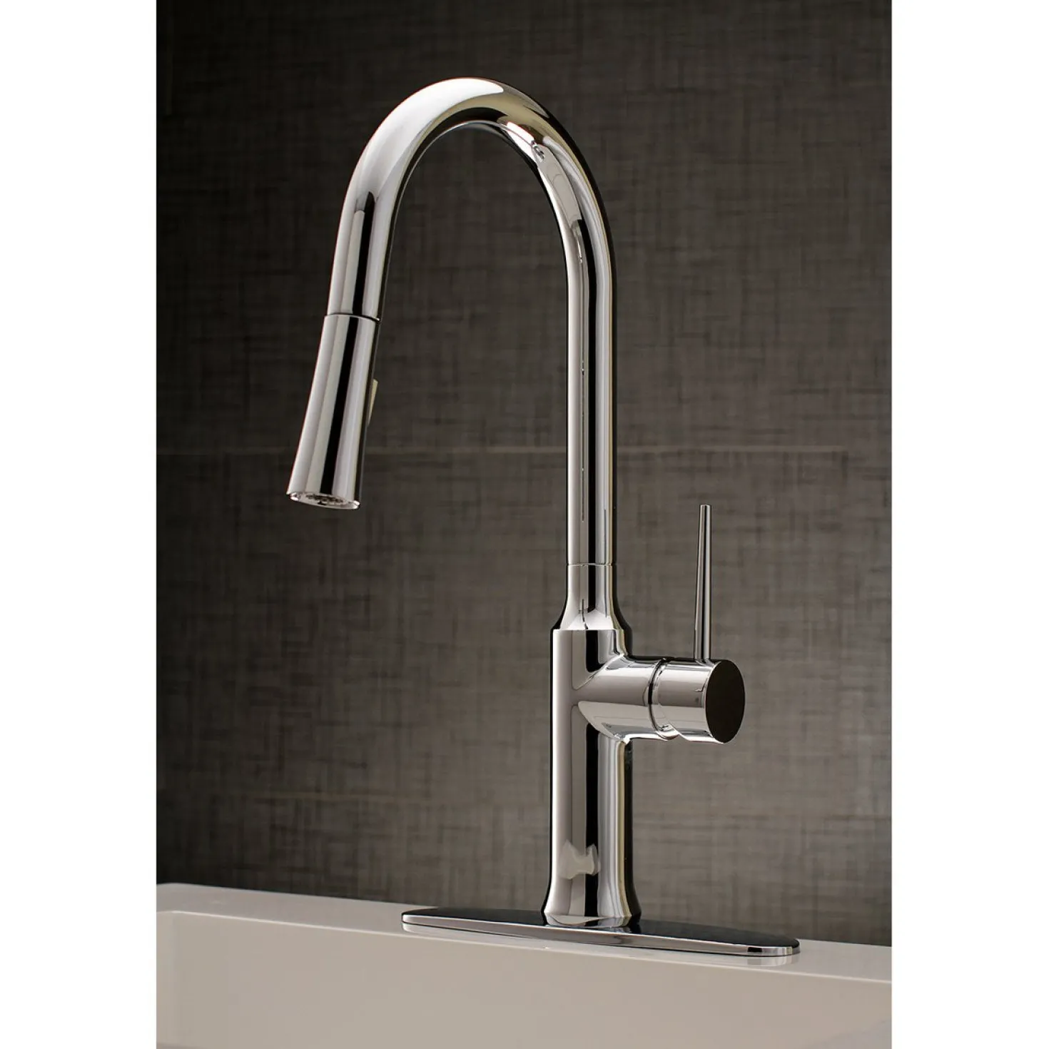 Kingston Brass New York Gourmetier Deck Mount Single-Handle Pull-Down Kitchen Faucet