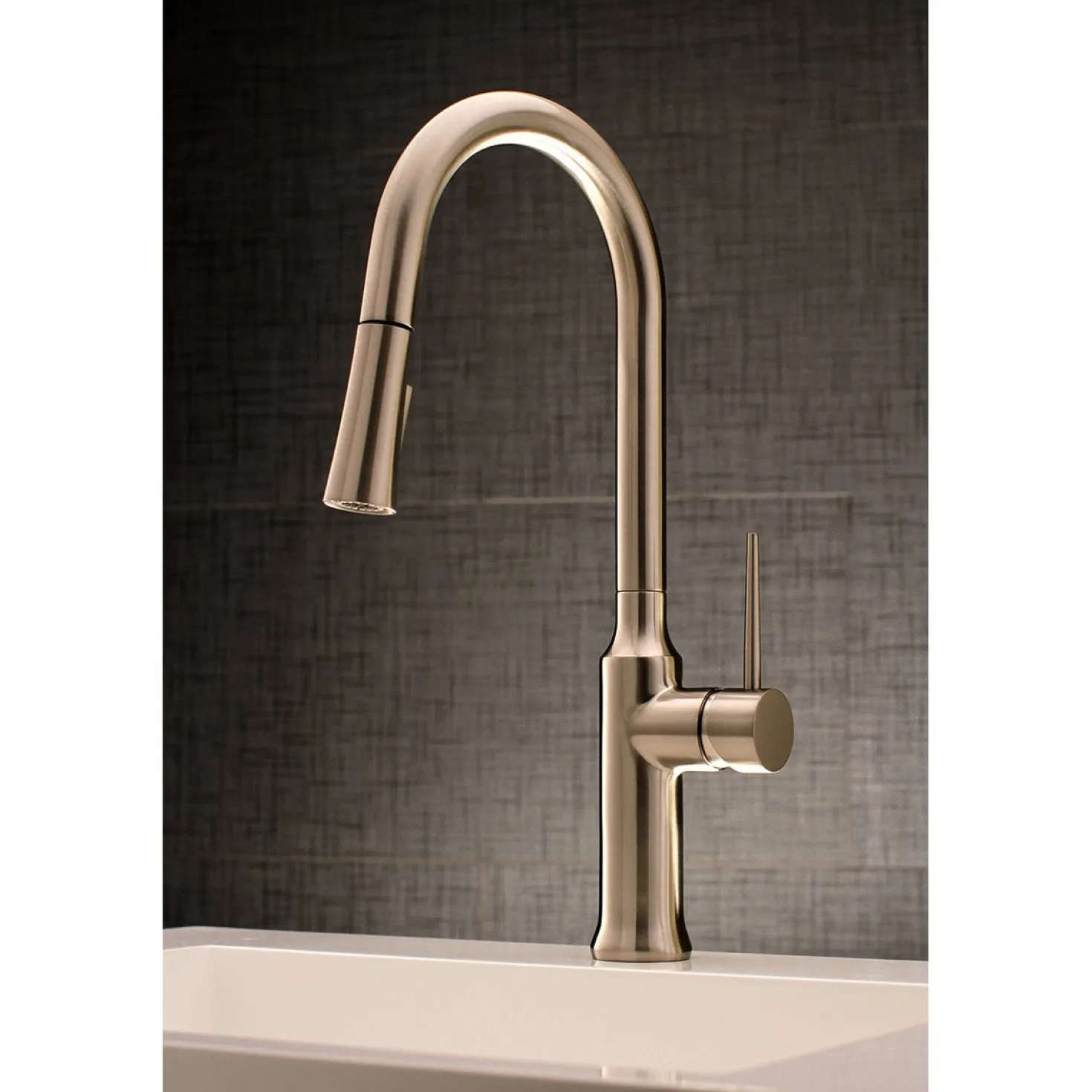 Kingston Brass New York Gourmetier Deck Mount Single-Handle Pull-Down Kitchen Faucet