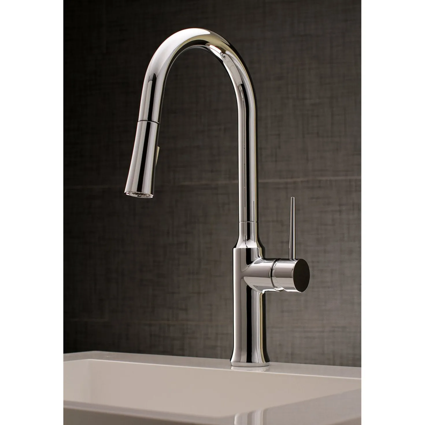 Kingston Brass New York Gourmetier Deck Mount Single-Handle Pull-Down Kitchen Faucet