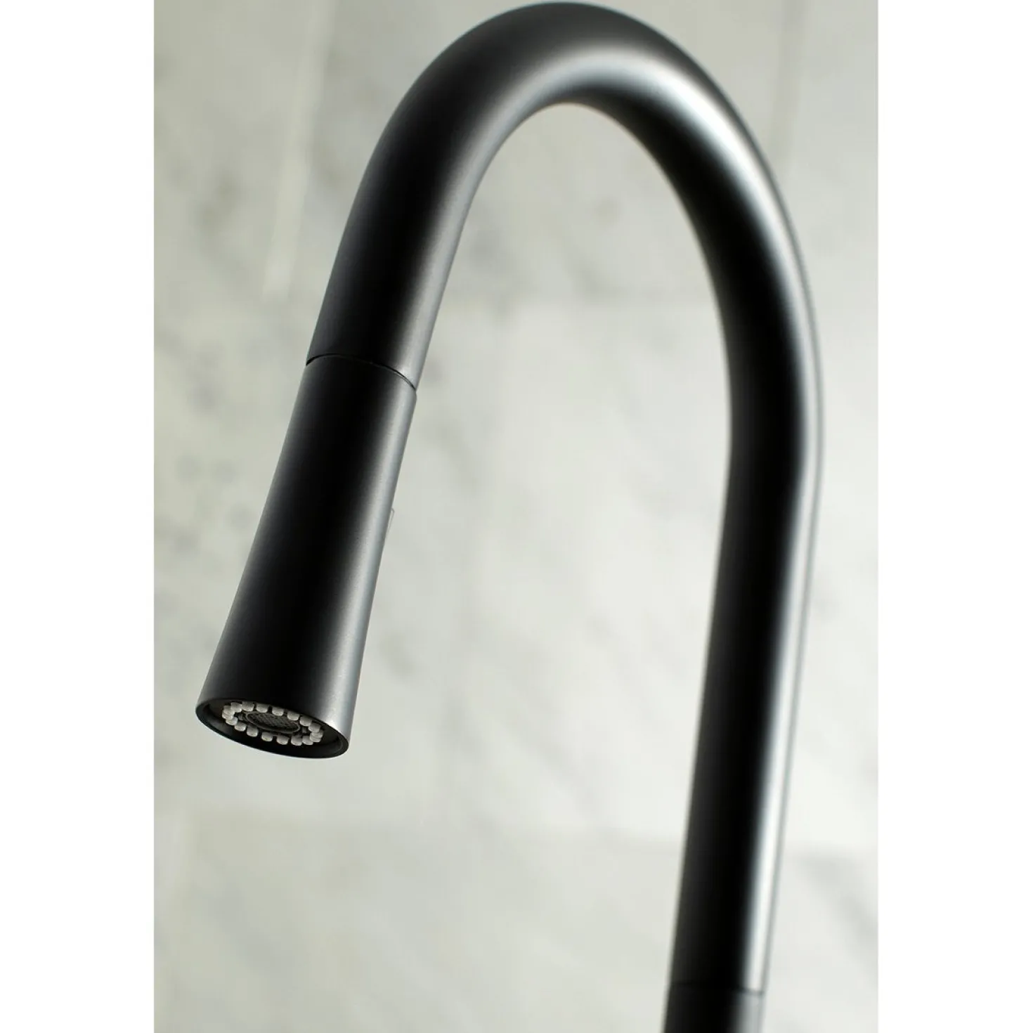 Kingston Brass New York Gourmetier Deck Mount Single-Handle Pull-Down Kitchen Faucet