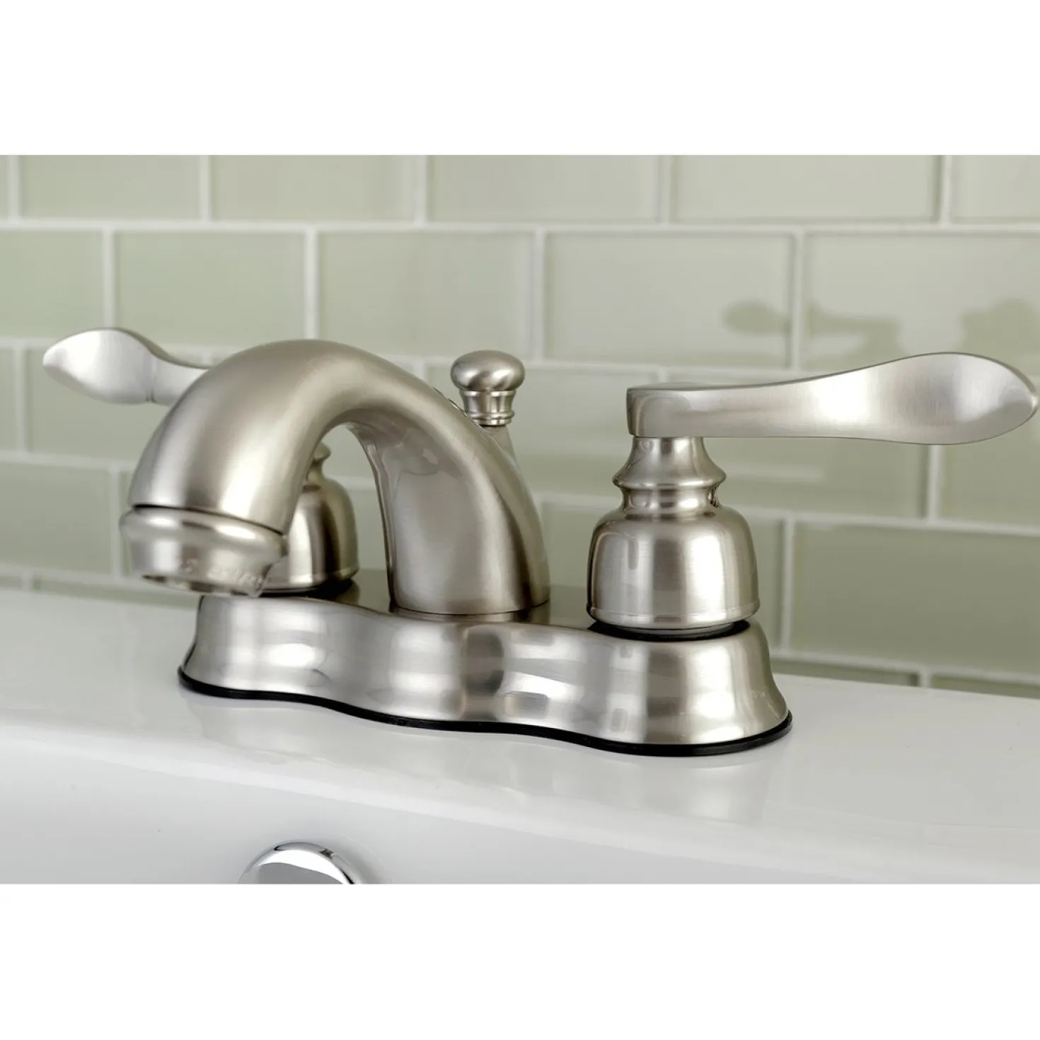 Kingston Brass NuWave French 2-Handle 4-Inch Centerset Bathroom Faucet