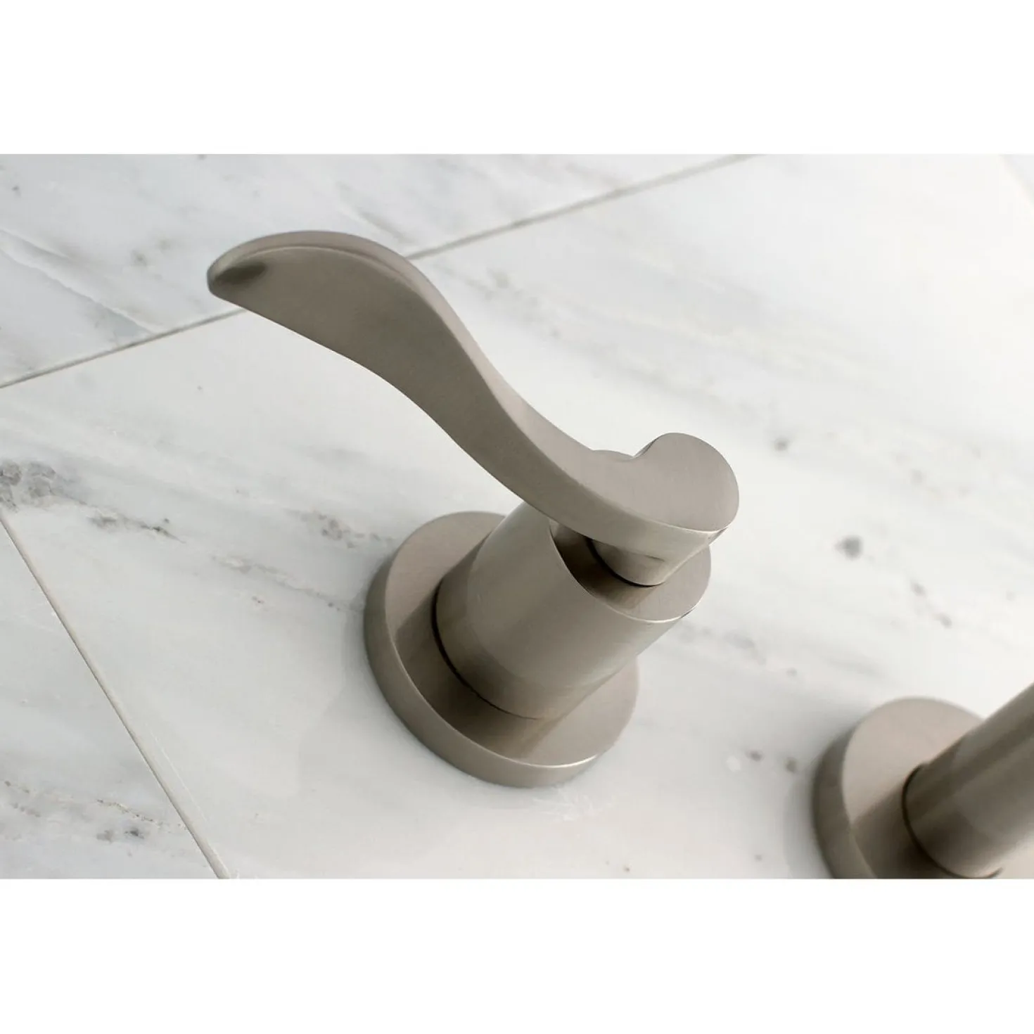 Kingston Brass NuWave 2-Handle Wall Mount Roman Tub Faucet