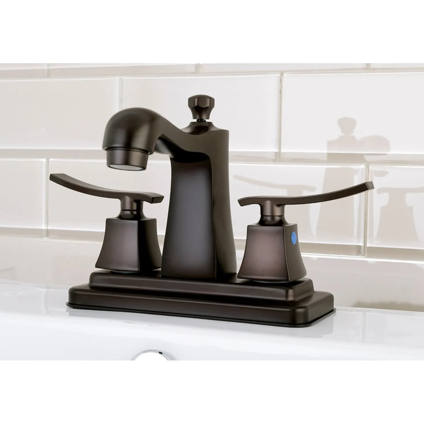Kingston Brass Queensbury 4-Inch Centerset Lavatory Faucet
