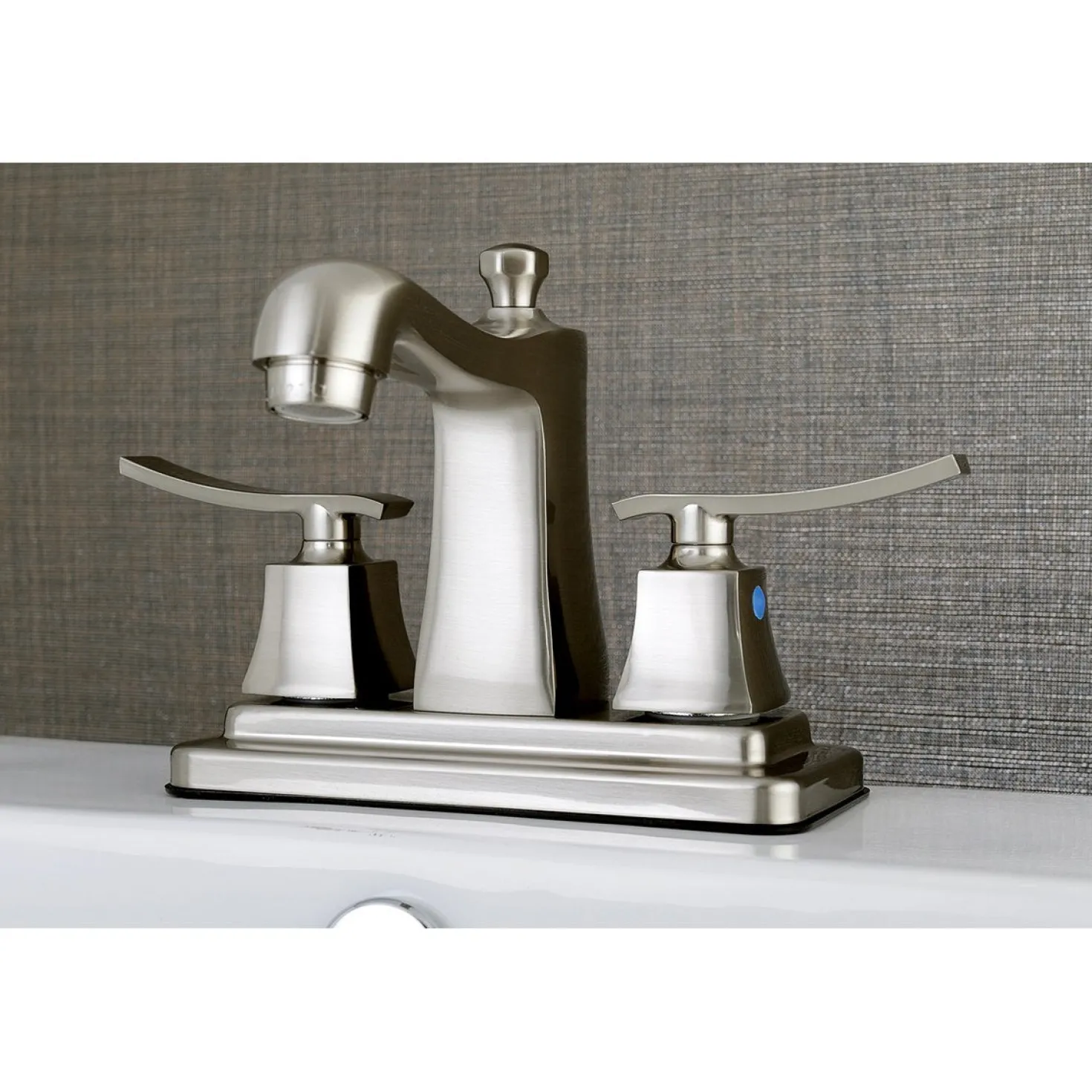 Kingston Brass Queensbury 4-Inch Centerset Lavatory Faucet
