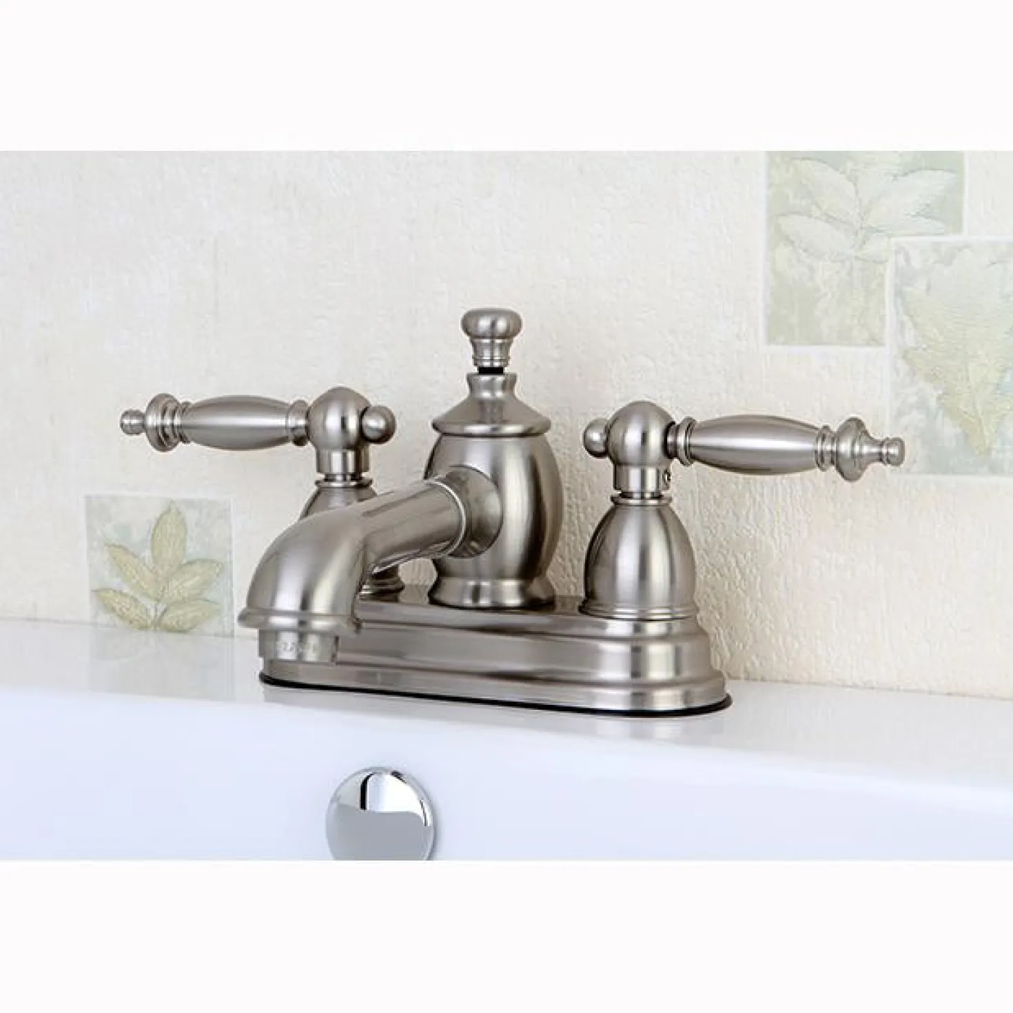 Kingston Brass Templeton 4" Centerset Lavatory Faucet with Heritage Spout and Metal Lever Handle