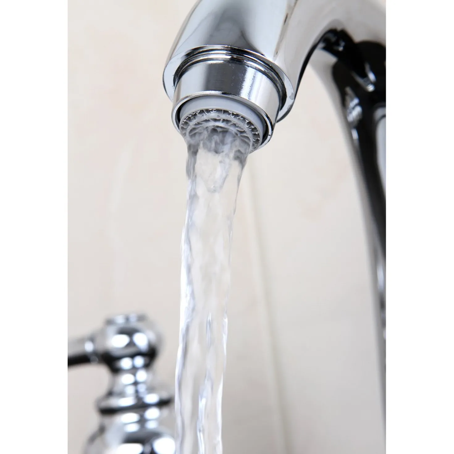 Kingston Brass Victorian 2-Handle 8-Inch Widespread Bathroom Faucet