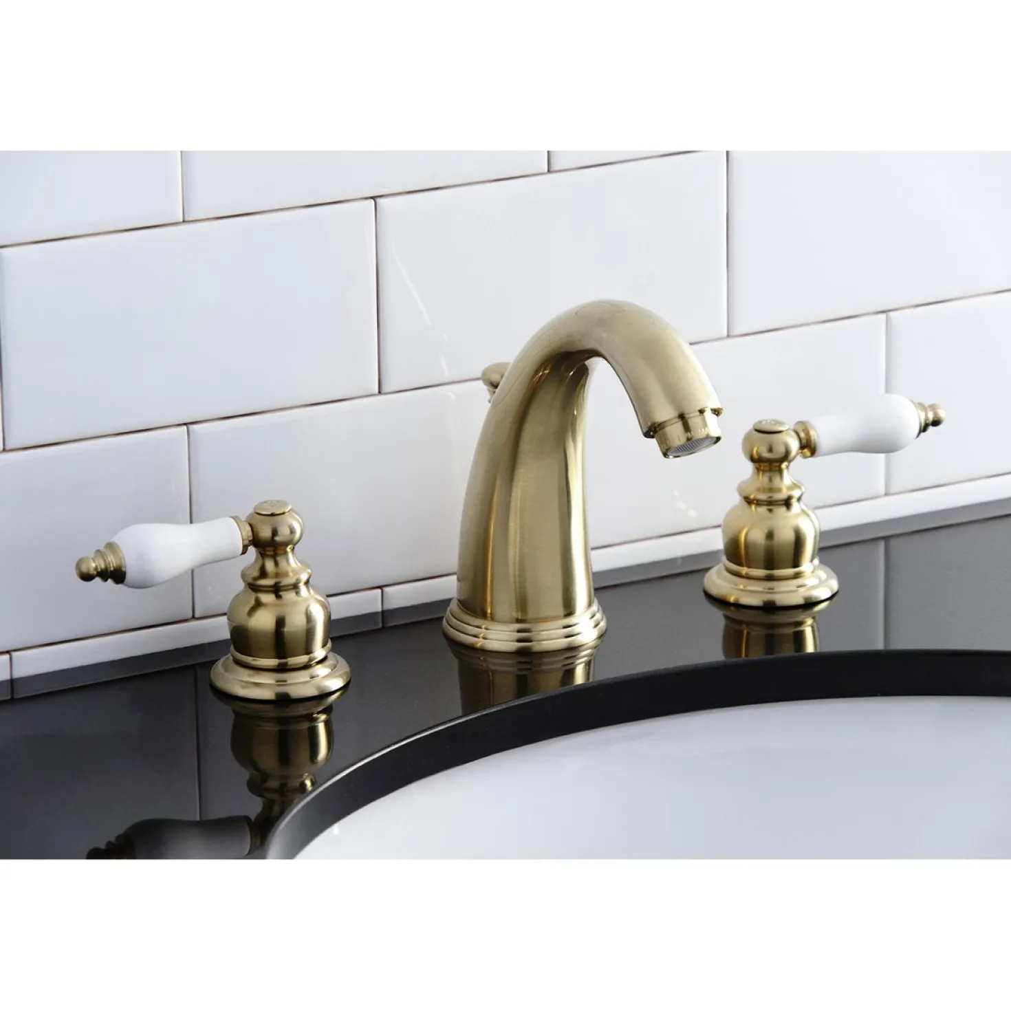 Kingston Brass Victorian Two-Handle 8-Inch Widespread Bathroom Faucet