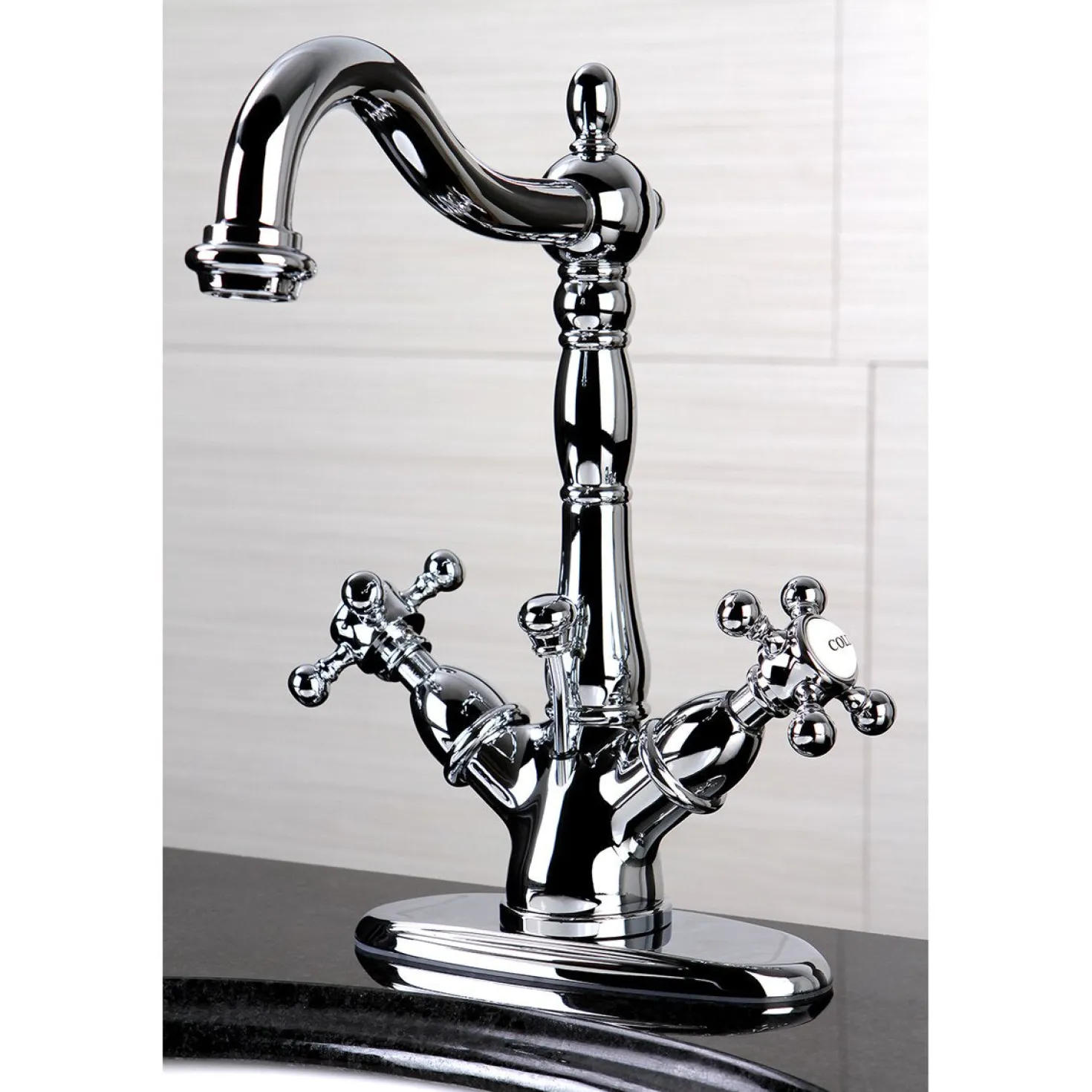 Kingston Brass Vintage 2-Handle 4-Inch Centerset Bathroom Faucet