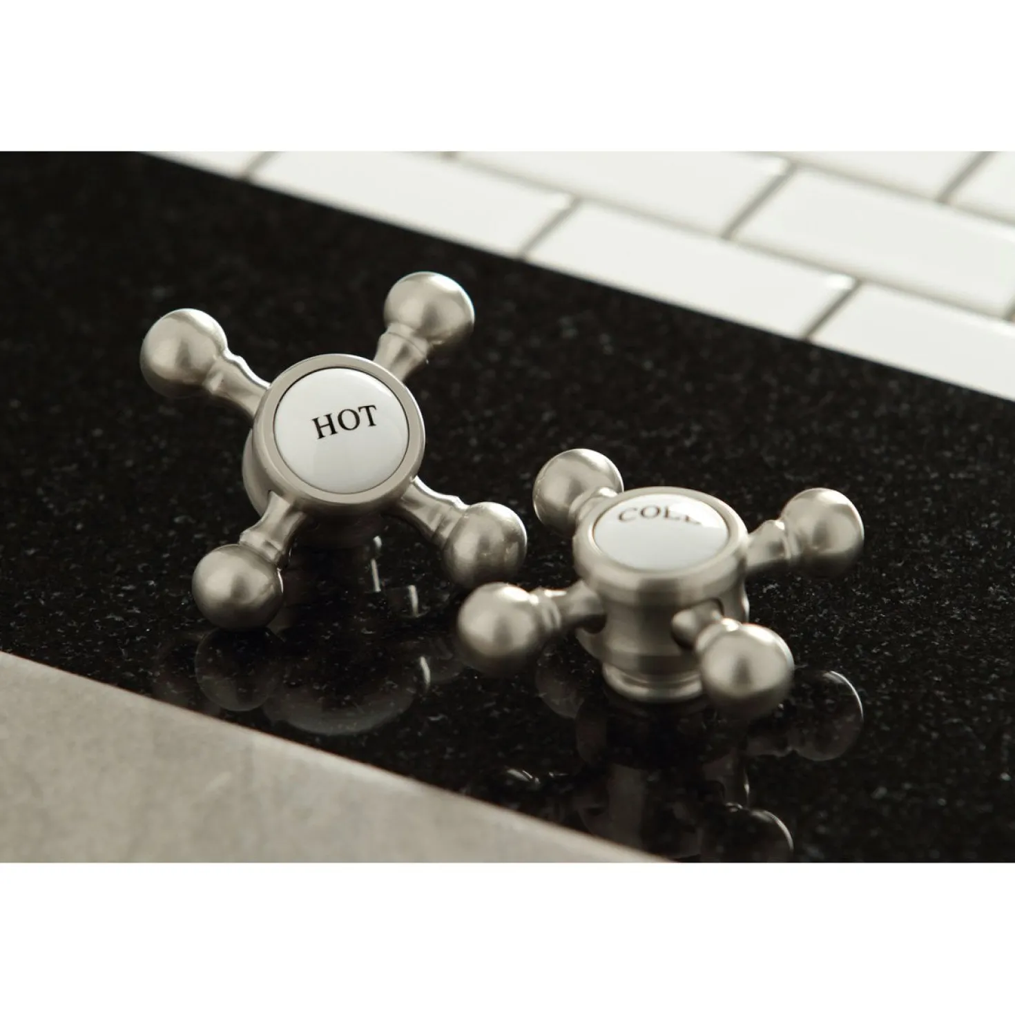 Kingston Brass Vintage 2-Handle 4-Inch Centerset Bathroom Faucet