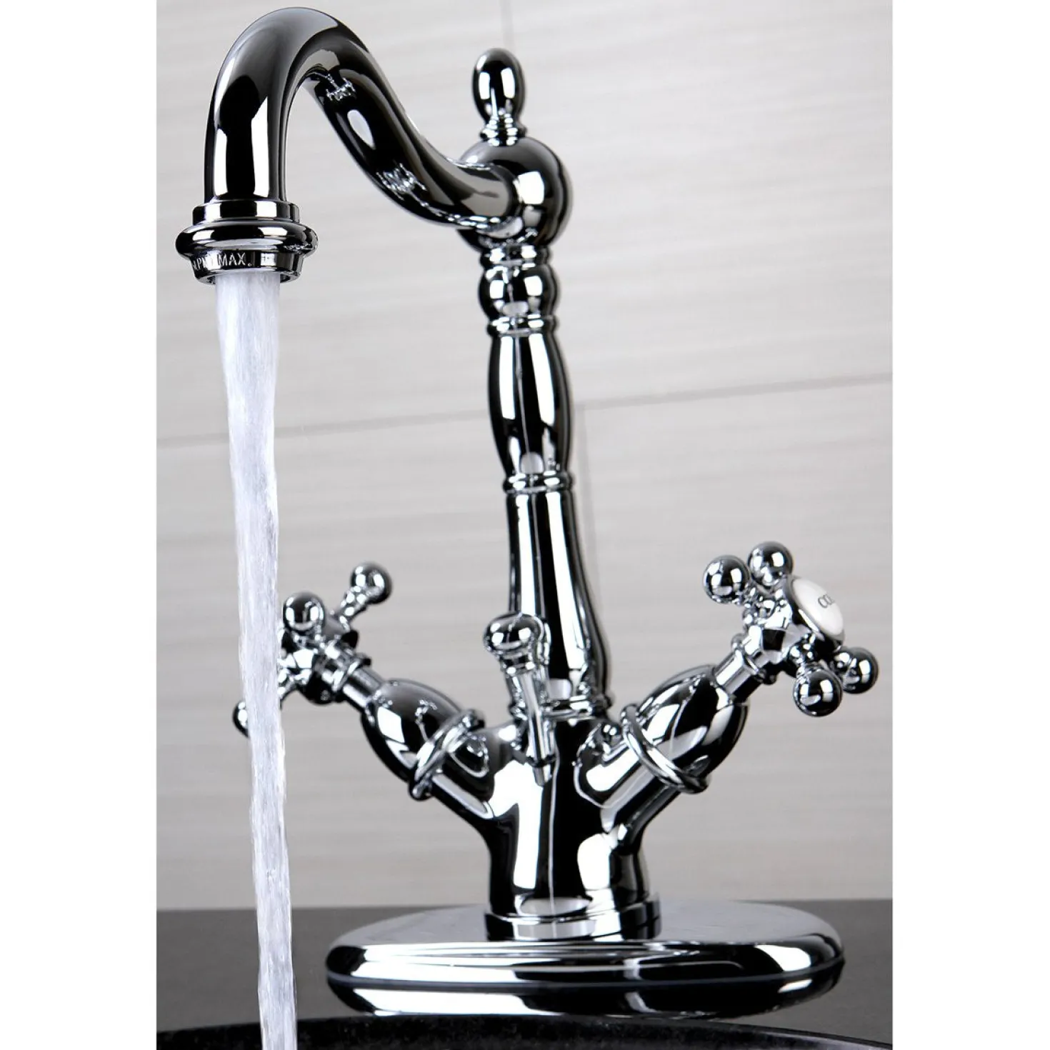 Kingston Brass Vintage 2-Handle 4-Inch Centerset Bathroom Faucet