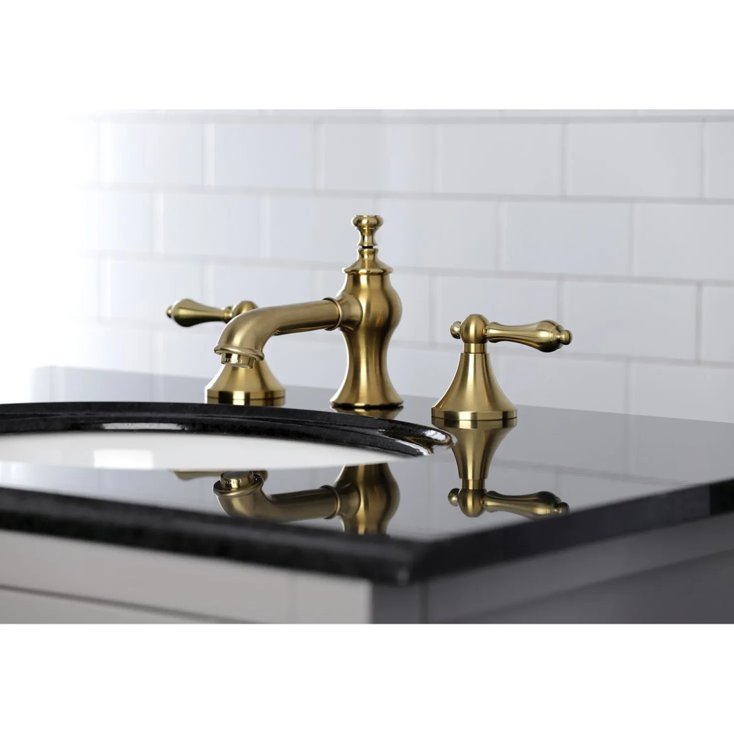 Kingston Brass Vintage 3-Hole 8-Inch Widespread Bathroom Faucet