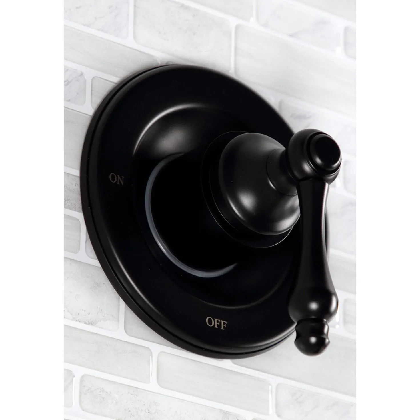 Kingston Brass Vintage Twin Handles Tub Shower Faucet