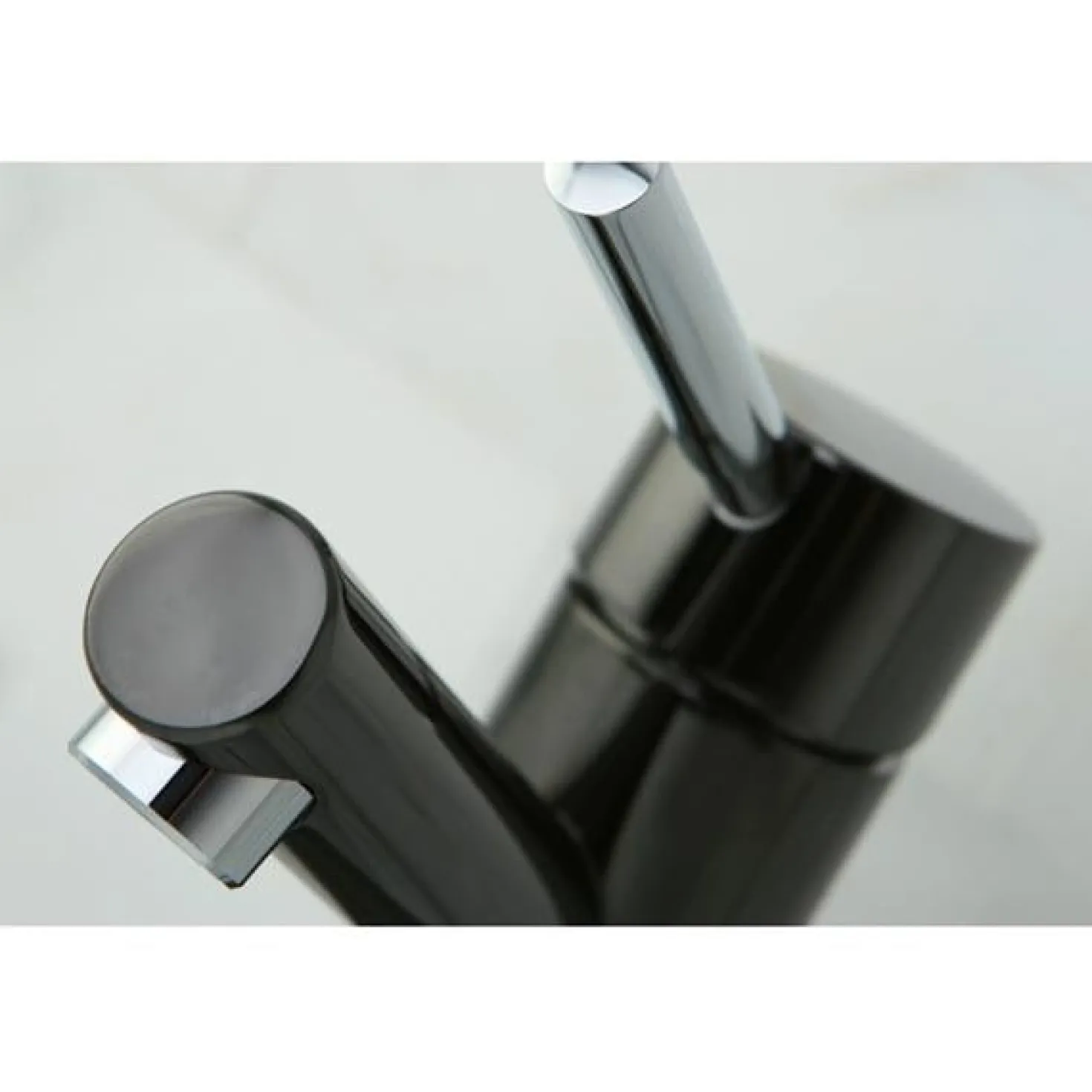 Kingston Brass Water Onyx Single Lever Lavatory Faucet with Brass Pop Up