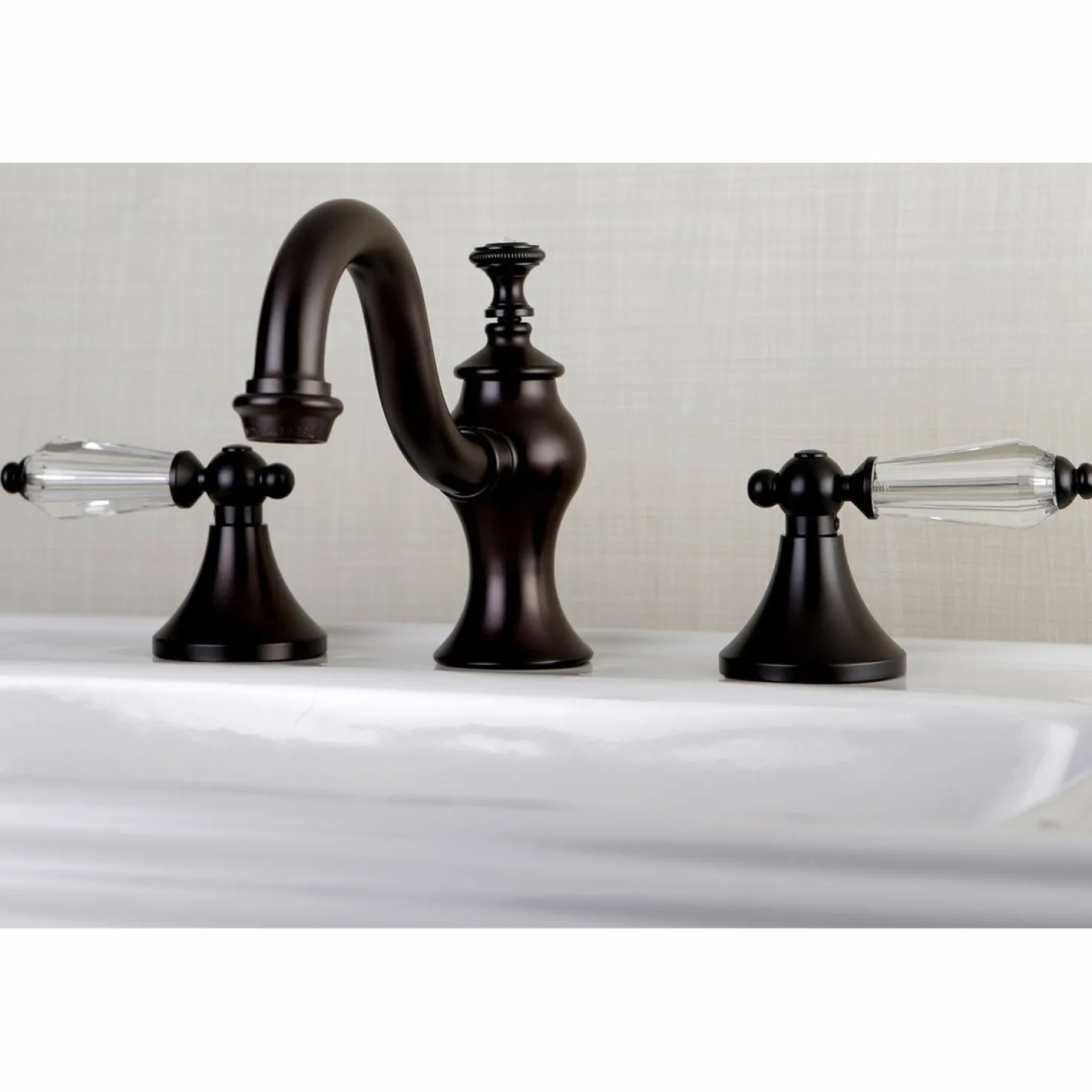 Kingston Brass Wilshire 8" Widespread Bathroom Faucet
