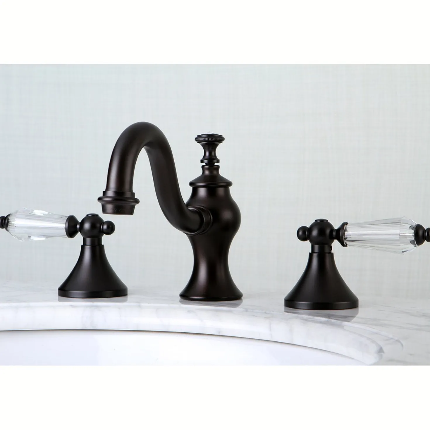 Kingston Brass Wilshire 8" Widespread Bathroom Faucet