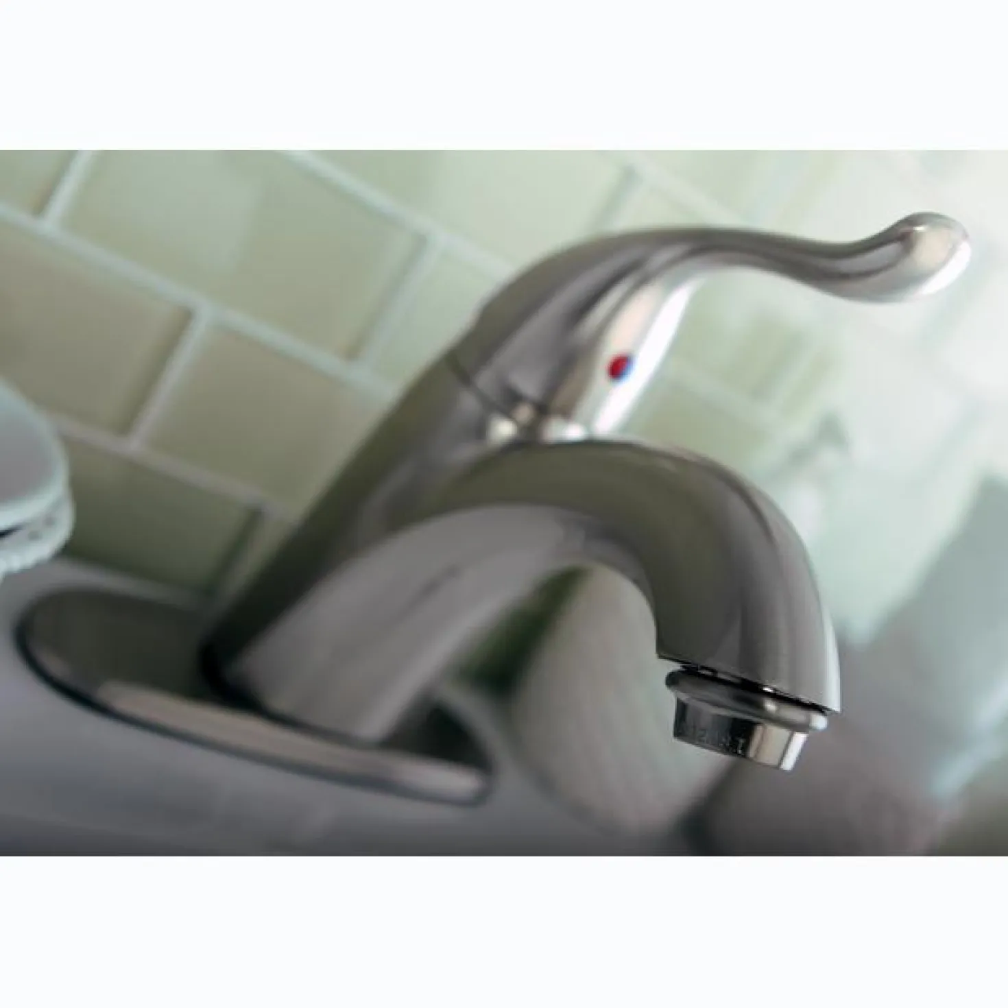 Kingston Brass Yosemite 4-inch Centerset Single Handle Lavatory Faucet