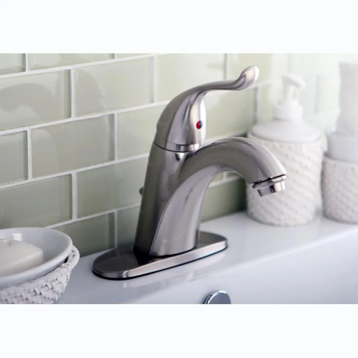 Kingston Brass Yosemite 4-inch Centerset Single Handle Lavatory Faucet