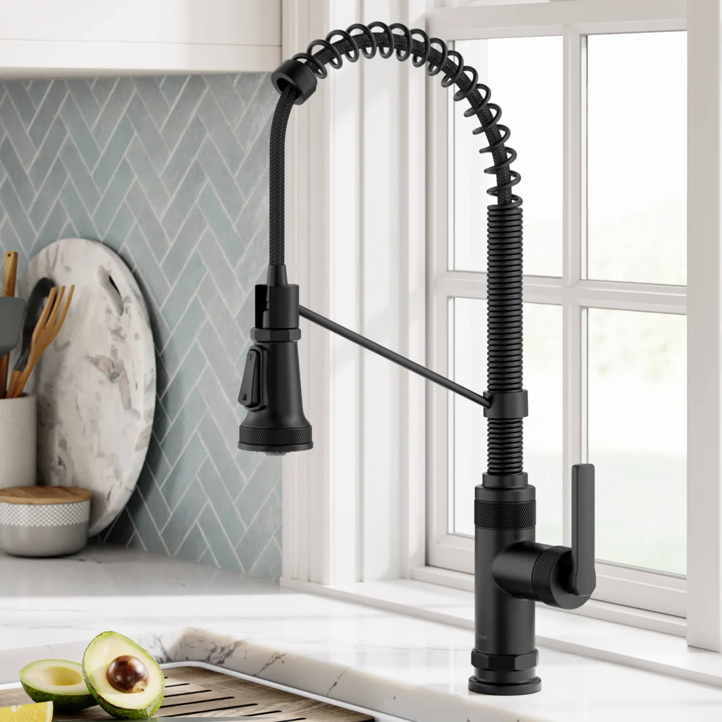 KRAUS Allyn Single Handle Pull Down Kitchen Faucet in Matte Black