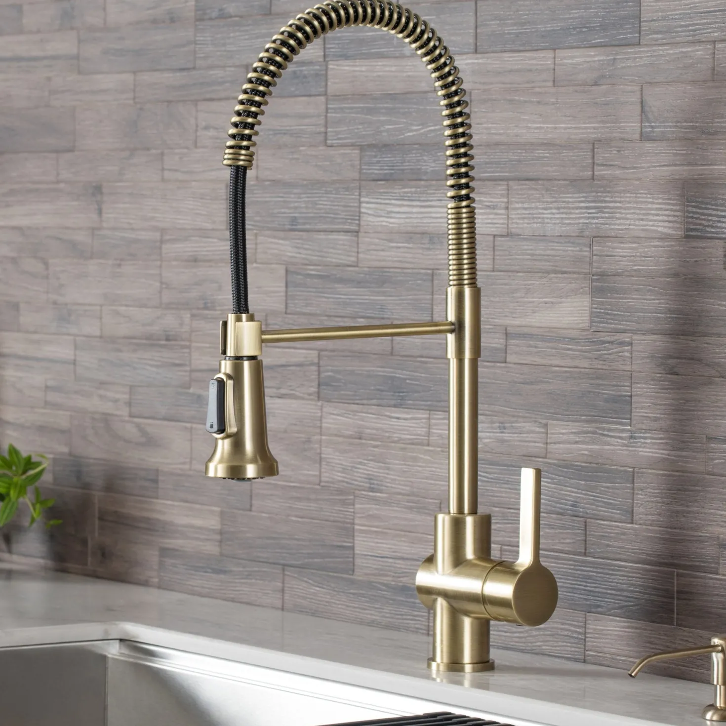 KRAUS Britt Commercial Style Kitchen Faucet in Brushed Gold