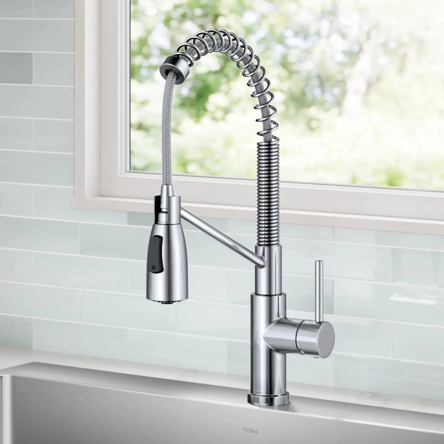 KRAUS Coda Commercial StyleSingle Handle Pull Down Kitchen Faucet in Chrome
