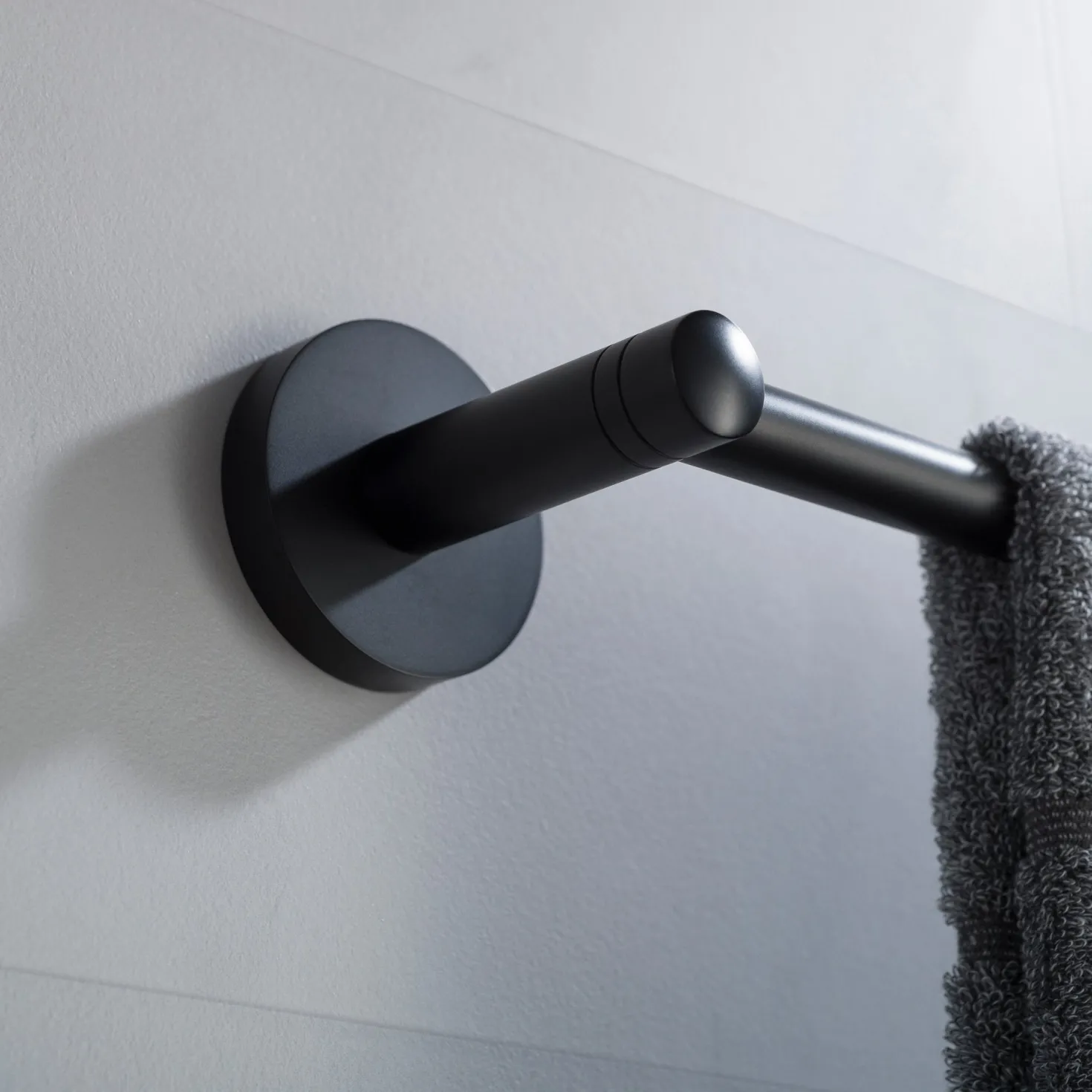 KRAUS Elie Bathroom Towel Bar