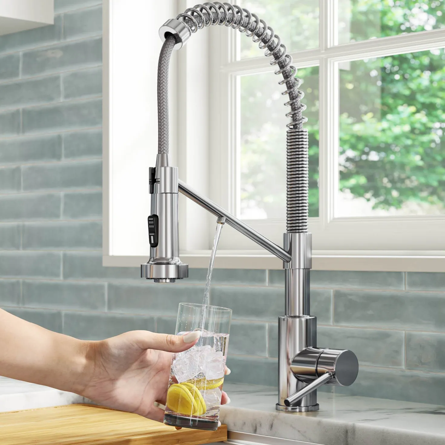 KRAUS Single Handle Kitchen Faucet with Integrated Dispenser for Water Filtration in Chrome
