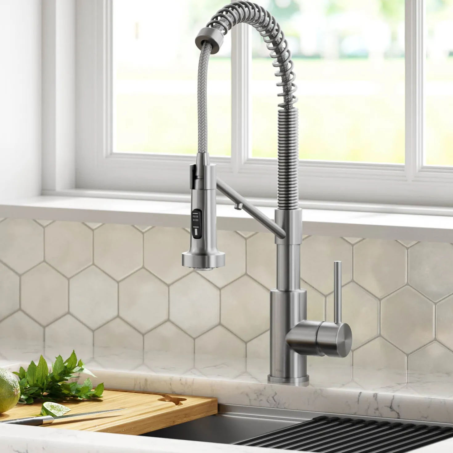KRAUS Single Handle Kitchen Faucet with Integrated Dispenser for Water Filtration in Spot Free Stainless Steel