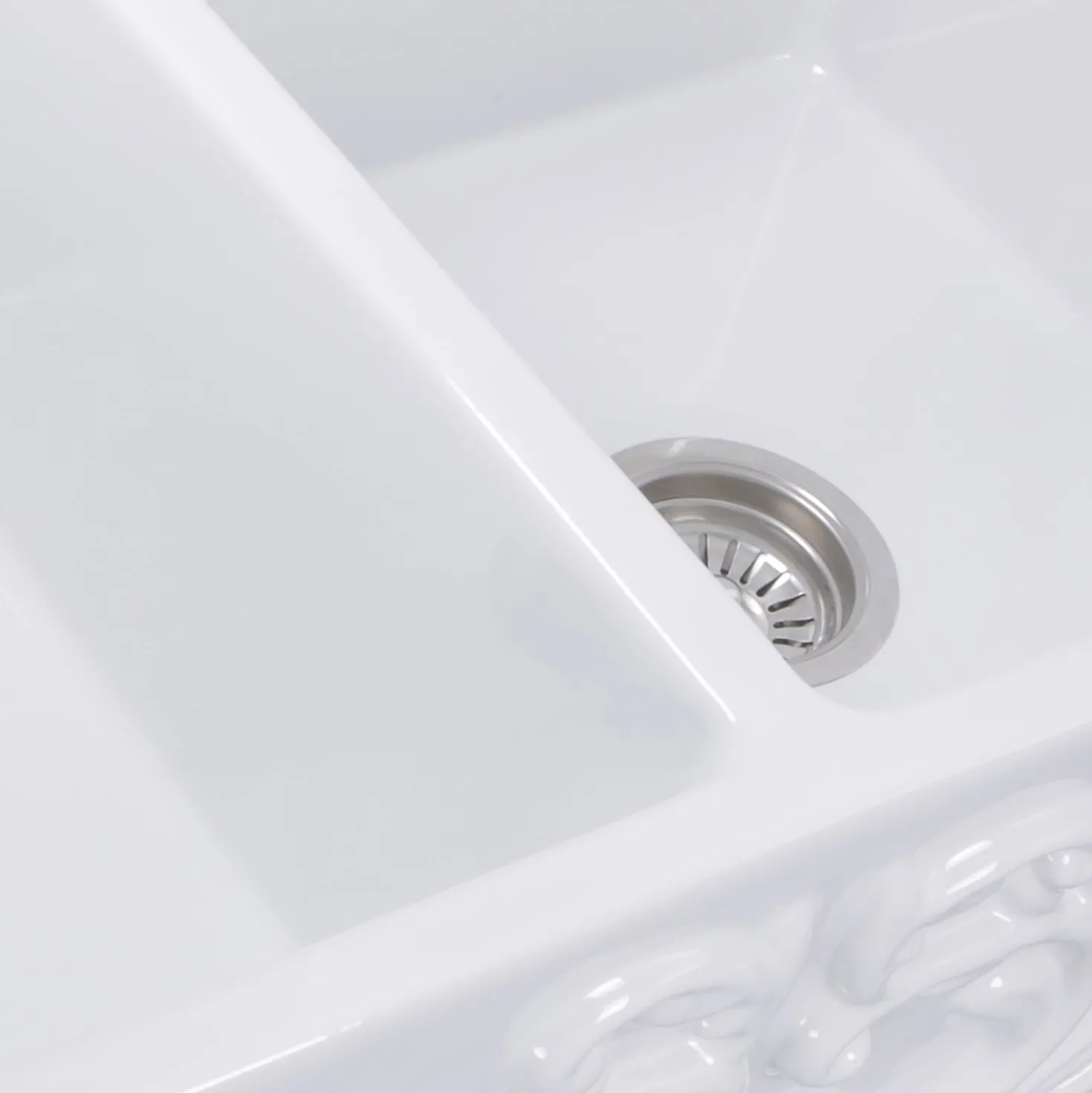 Nantucket Sinks Double Bowl Farmhouse Fireclay Sink with Filigree Apron