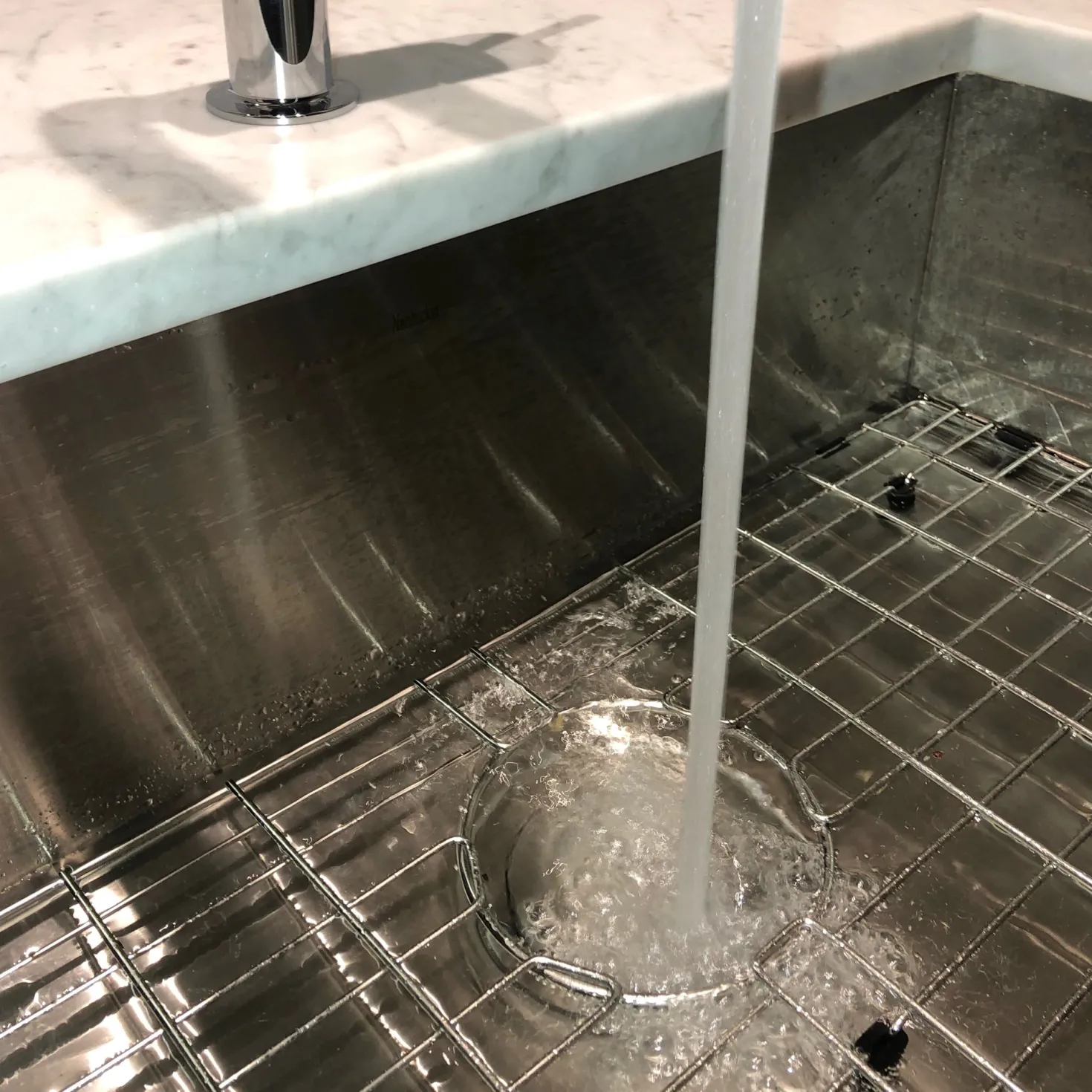 Nantucket Sinks ZR2818-8-16 - 28" Pro Series Rectangle Single Bowl Undermount Zero Radius Stainless Steel Kitchen Sink, 8" Deep