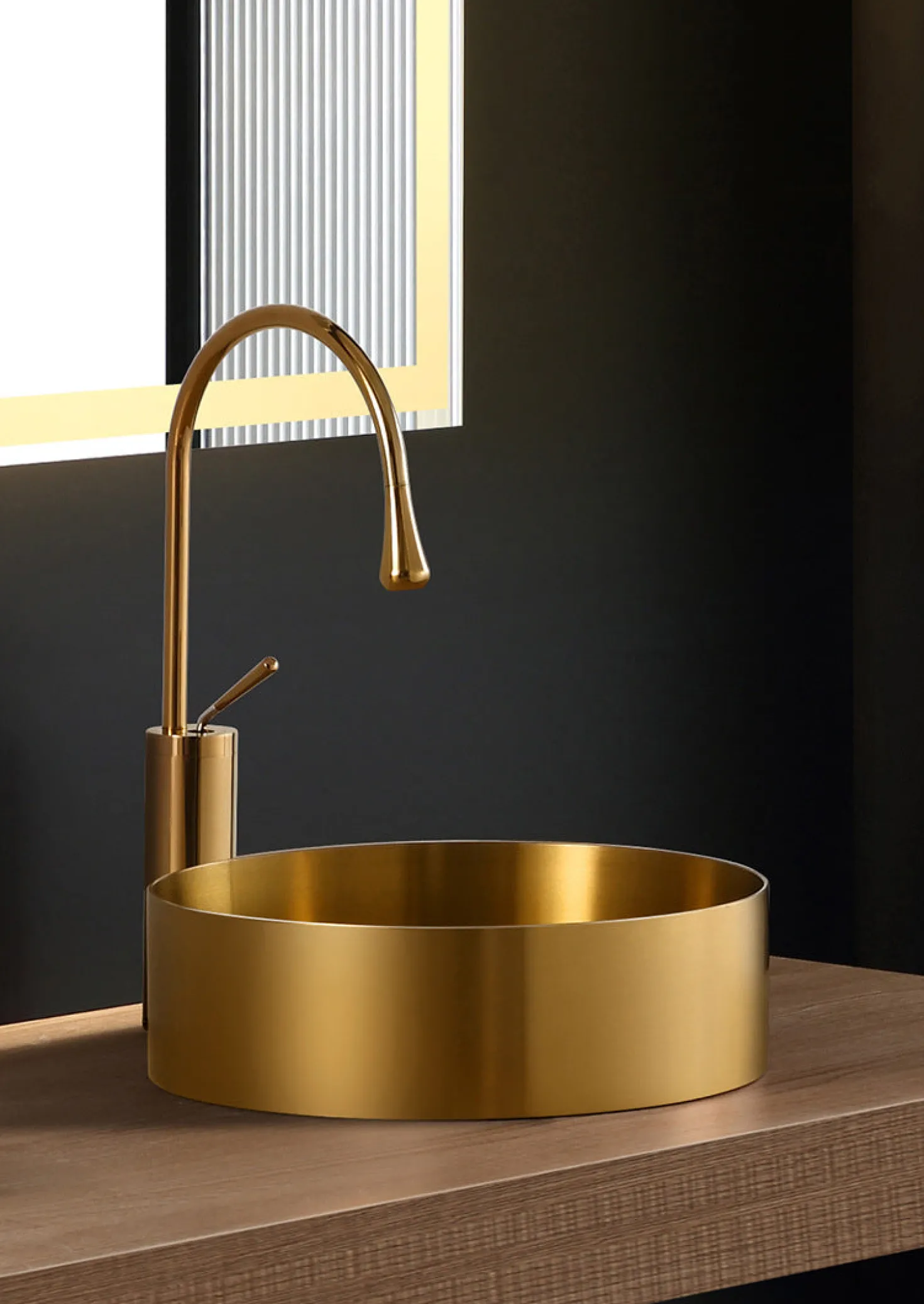15" Round Stainless Steel Bathroom Vessel Sink with Drain in Gold