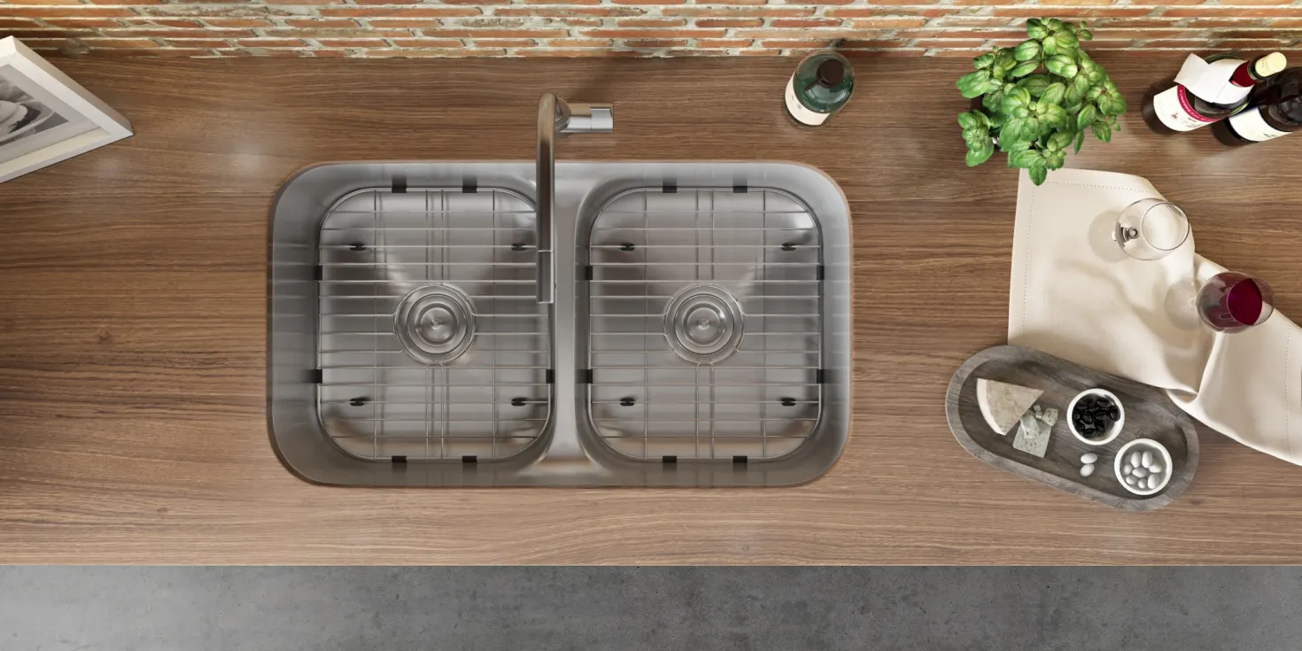 Ruvati 32" Low-Divide 50/50 Double Bowl Undermount 16 Gauge Stainless Steel Kitchen Sink