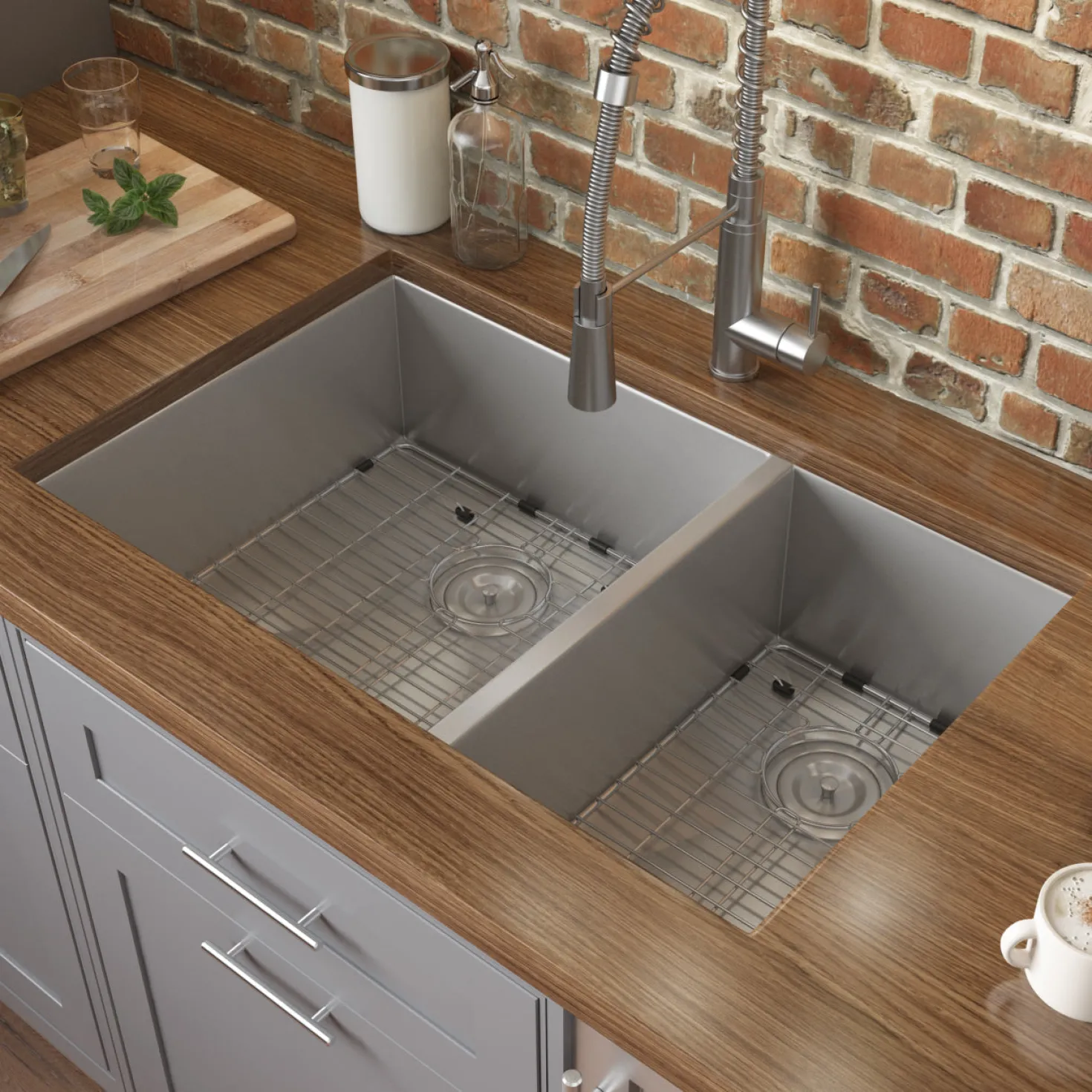 Ruvati 32" Undermount 60/40 Double Bowl Zero Radius 16 Gauge Stainless Steel Kitchen Sink
