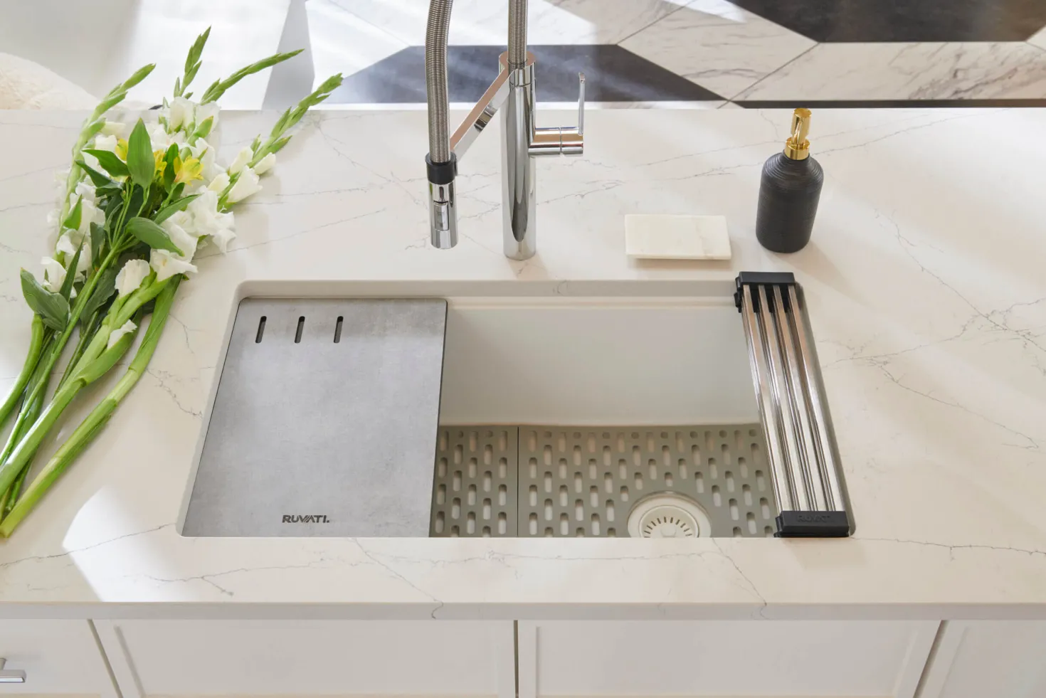 Ruvati 33" White Composite Undermount Workstation Sink